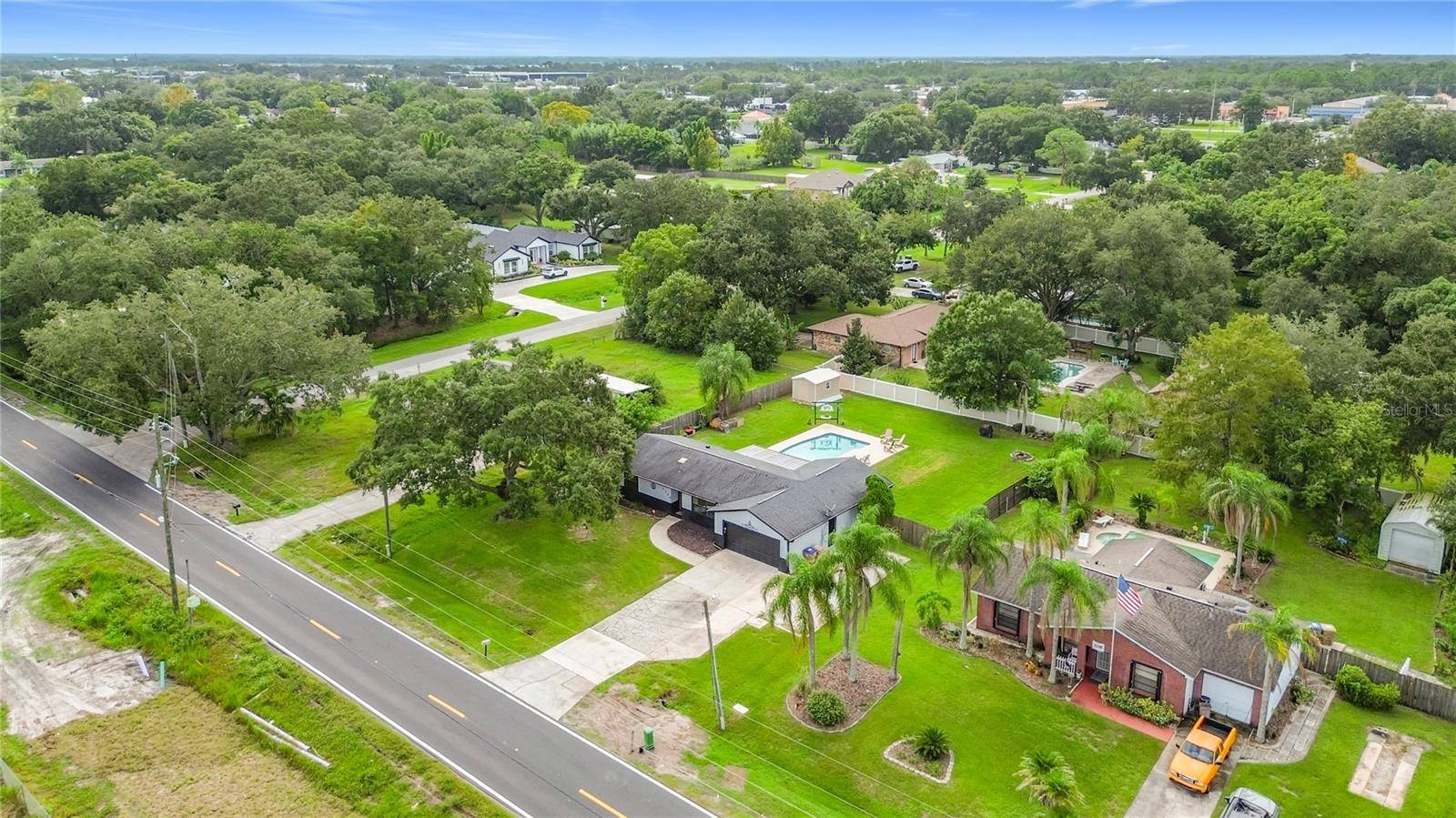 1355 E 10TH ST, St Cloud, FL 34771
