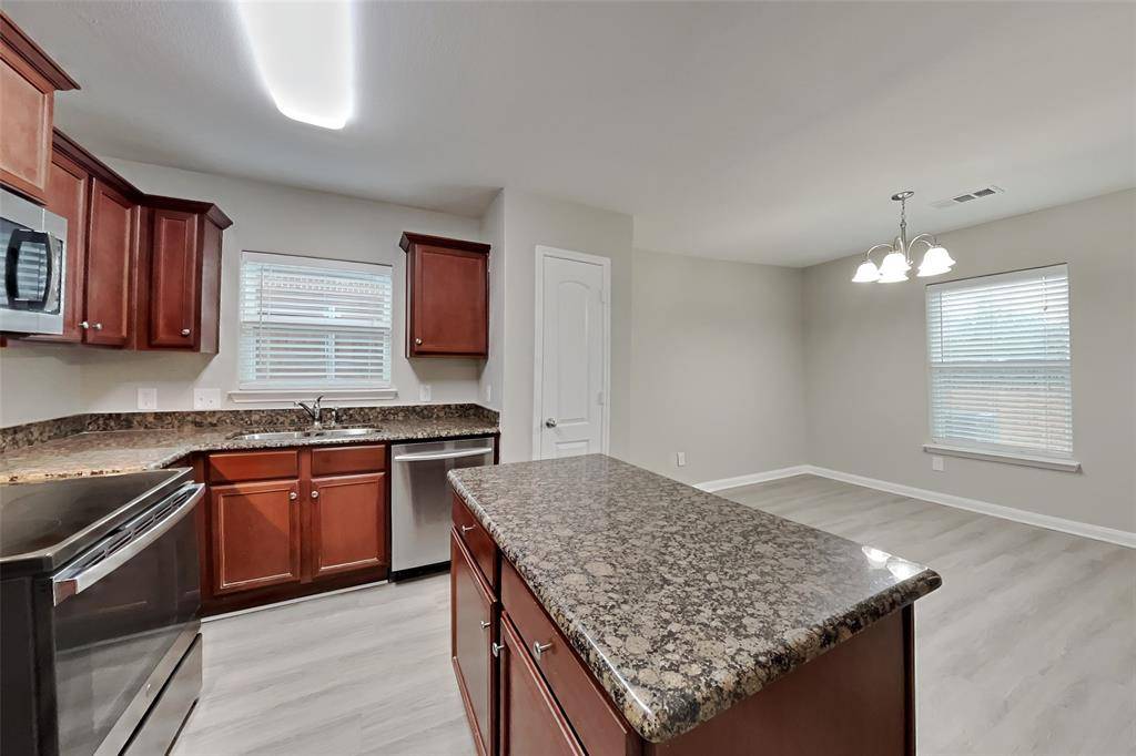 6237 Ryan Creek Road, Fort Worth, TX 76179