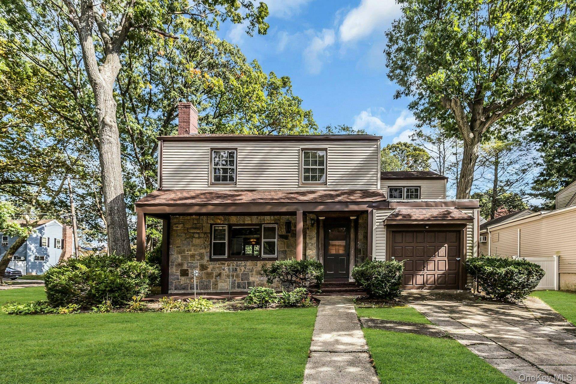 915 Glenwood RD, West Hempstead, NY 11552