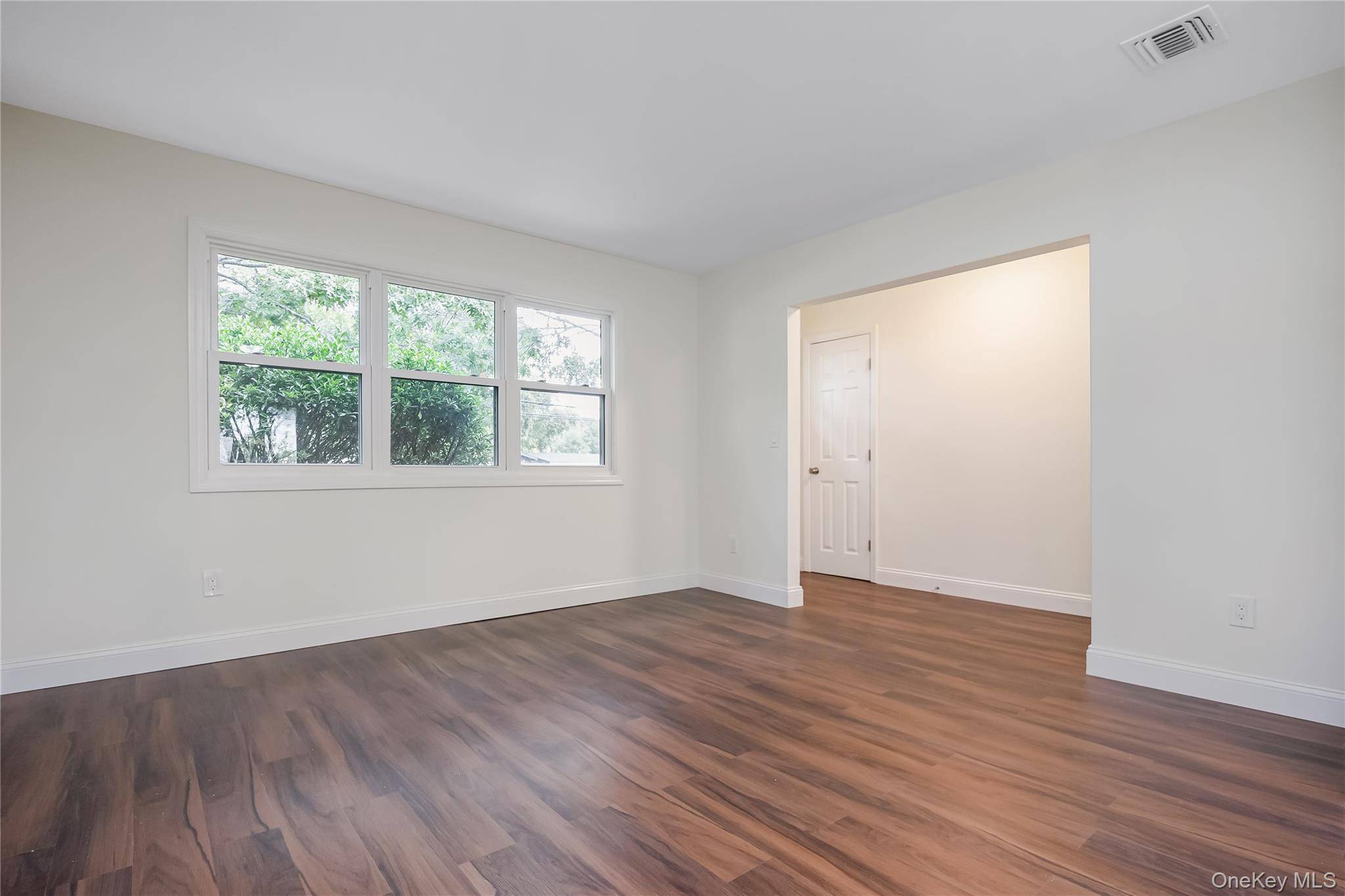 1182 E 3rd AVE, Bay Shore, NY 11706