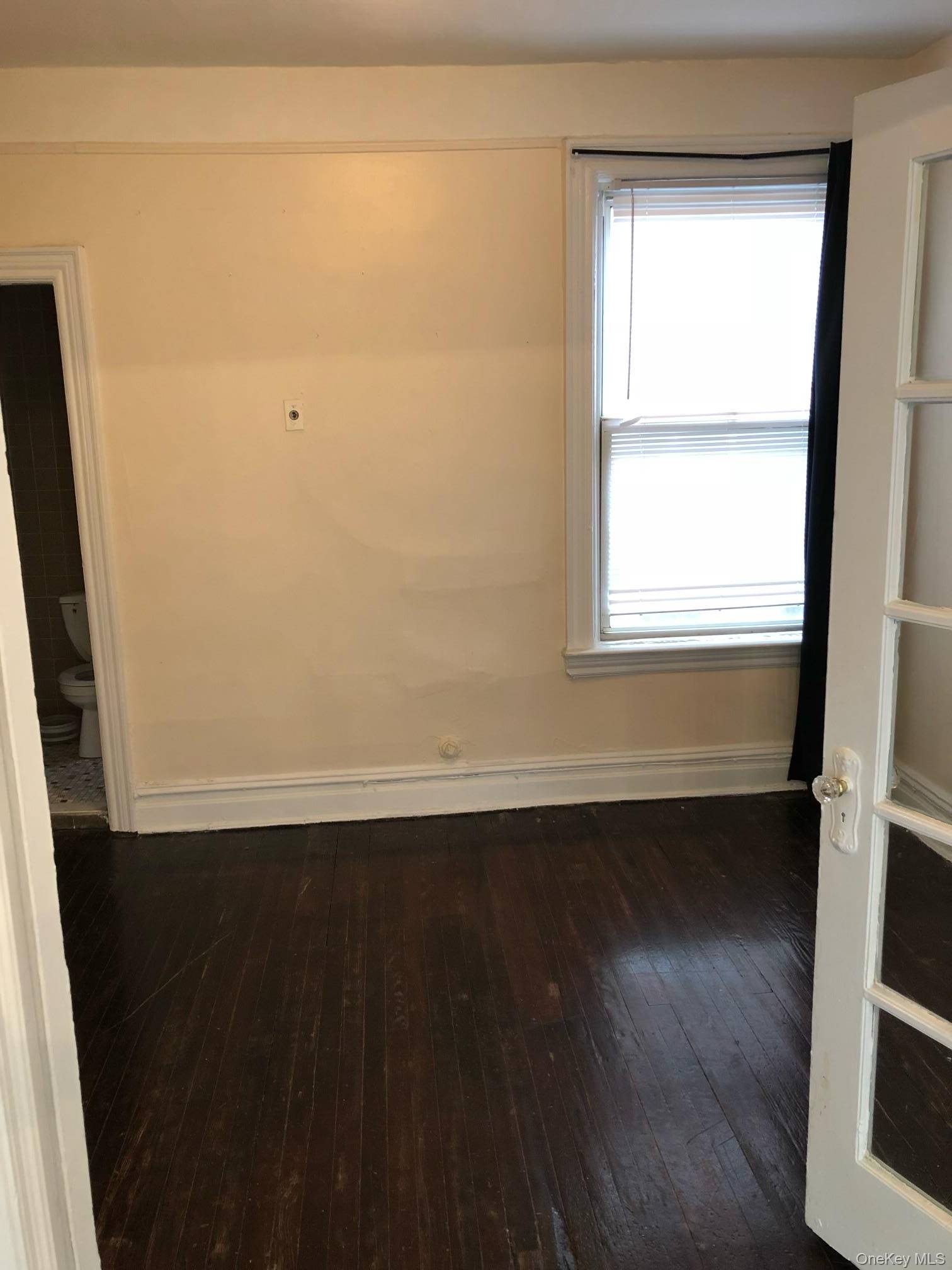 3514 30th AVE, Astoria, NY 11103