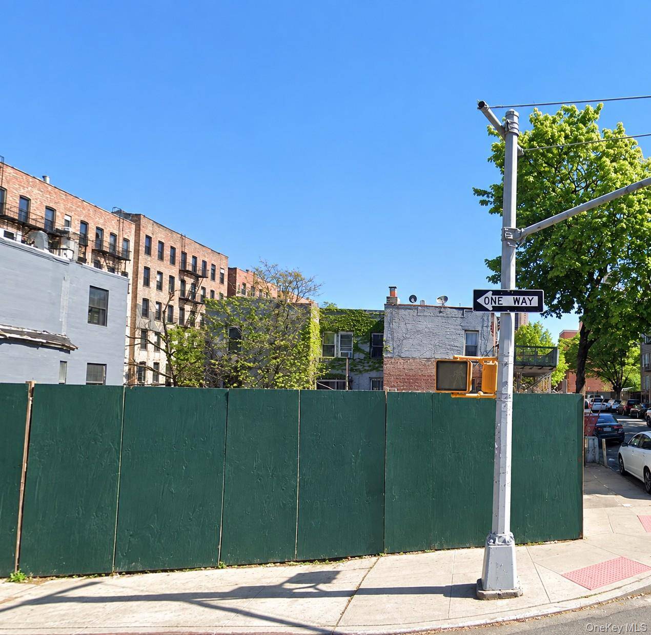 749 E 183rd ST, Bronx, NY 10458