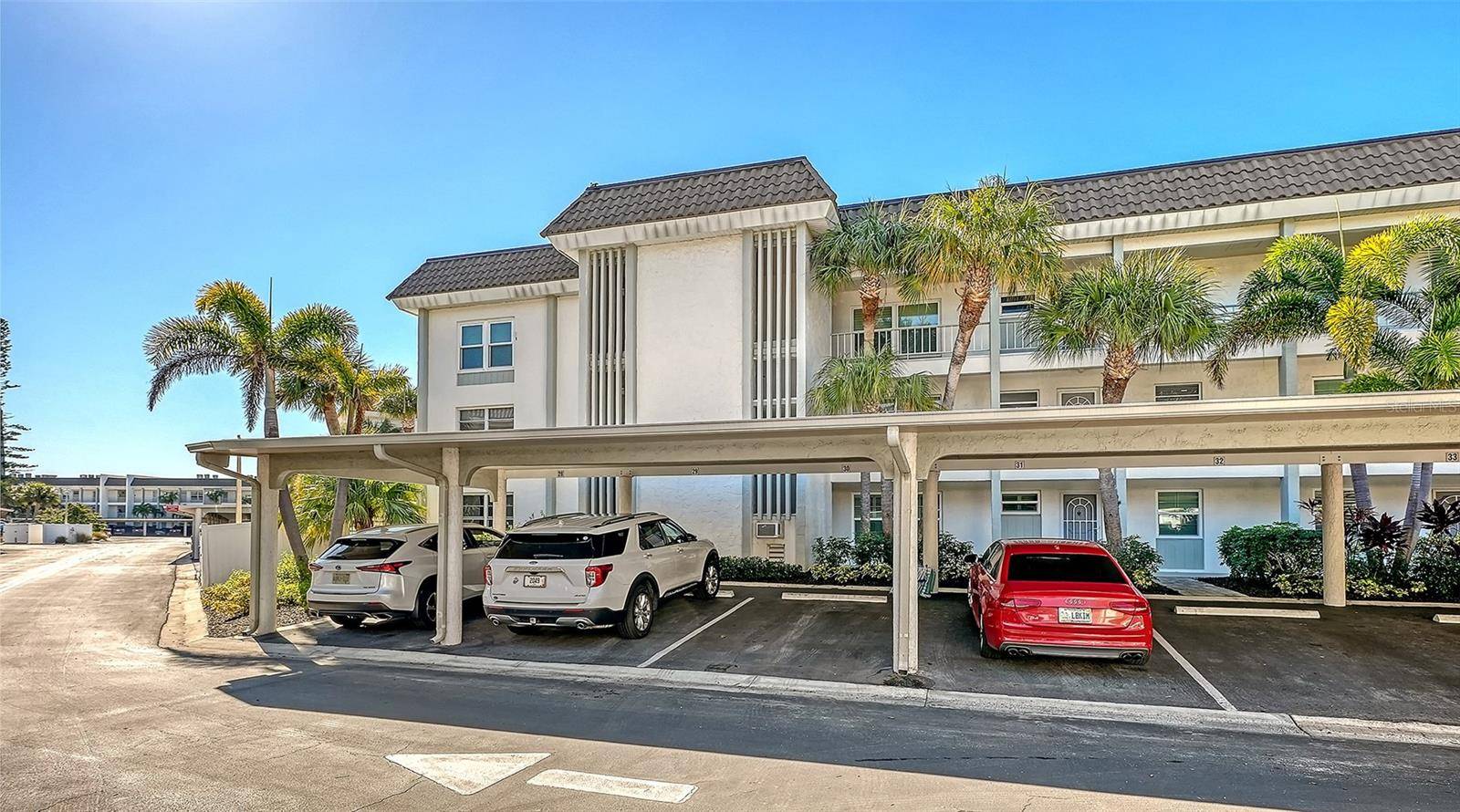 4380 EXETER DR #101, Longboat Key, FL 34228