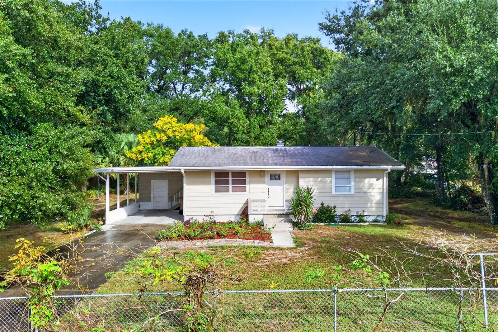 210 NEBRASKA AVE, Leesburg, FL 34748