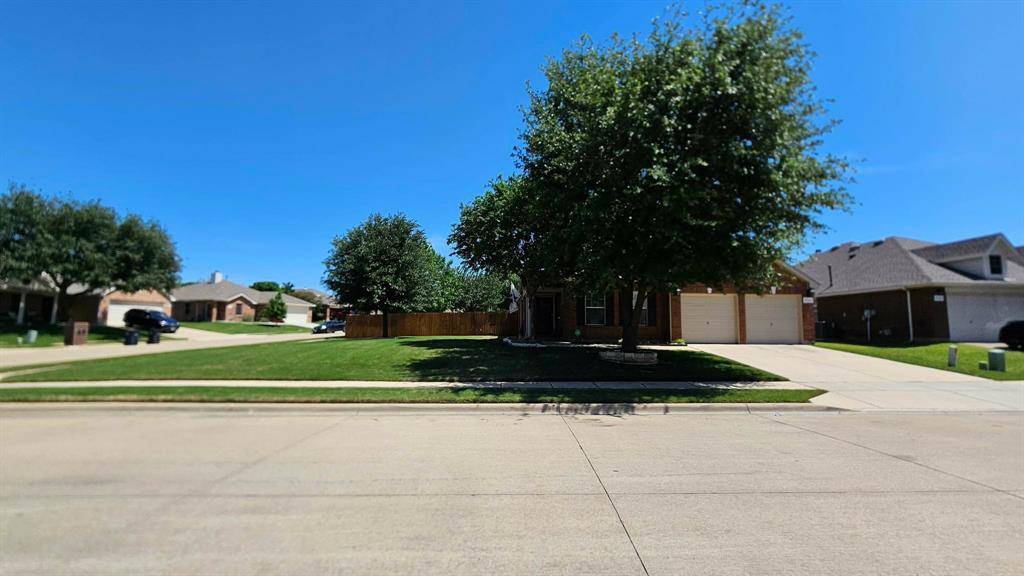 13744 Village Vista Drive, Fort Worth, TX 76052