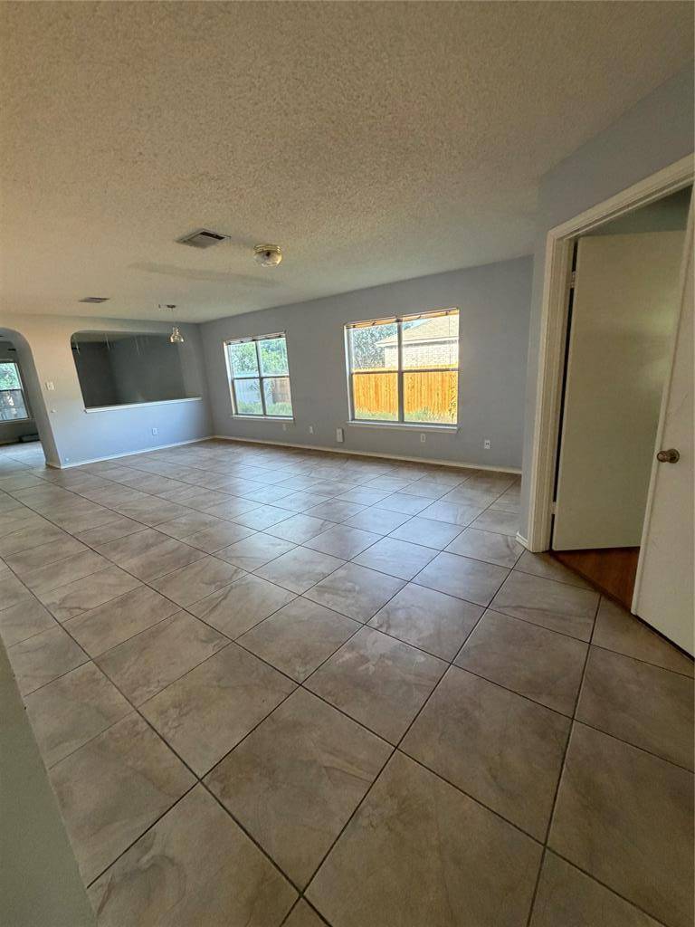 3207 Settlement DR, Round Rock, TX 78665