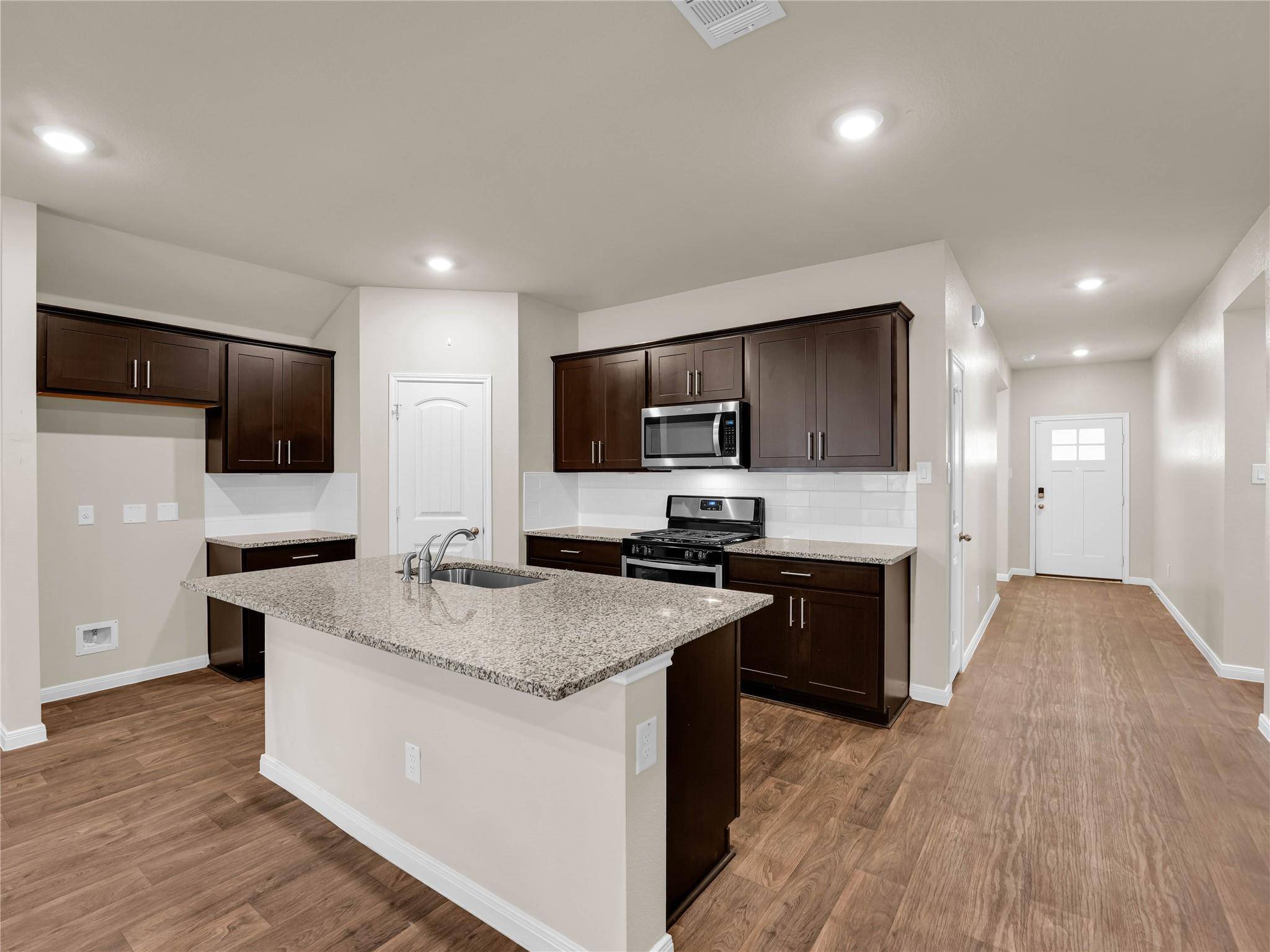 127 Sky Meadows CIR, San Marcos, TX 78666