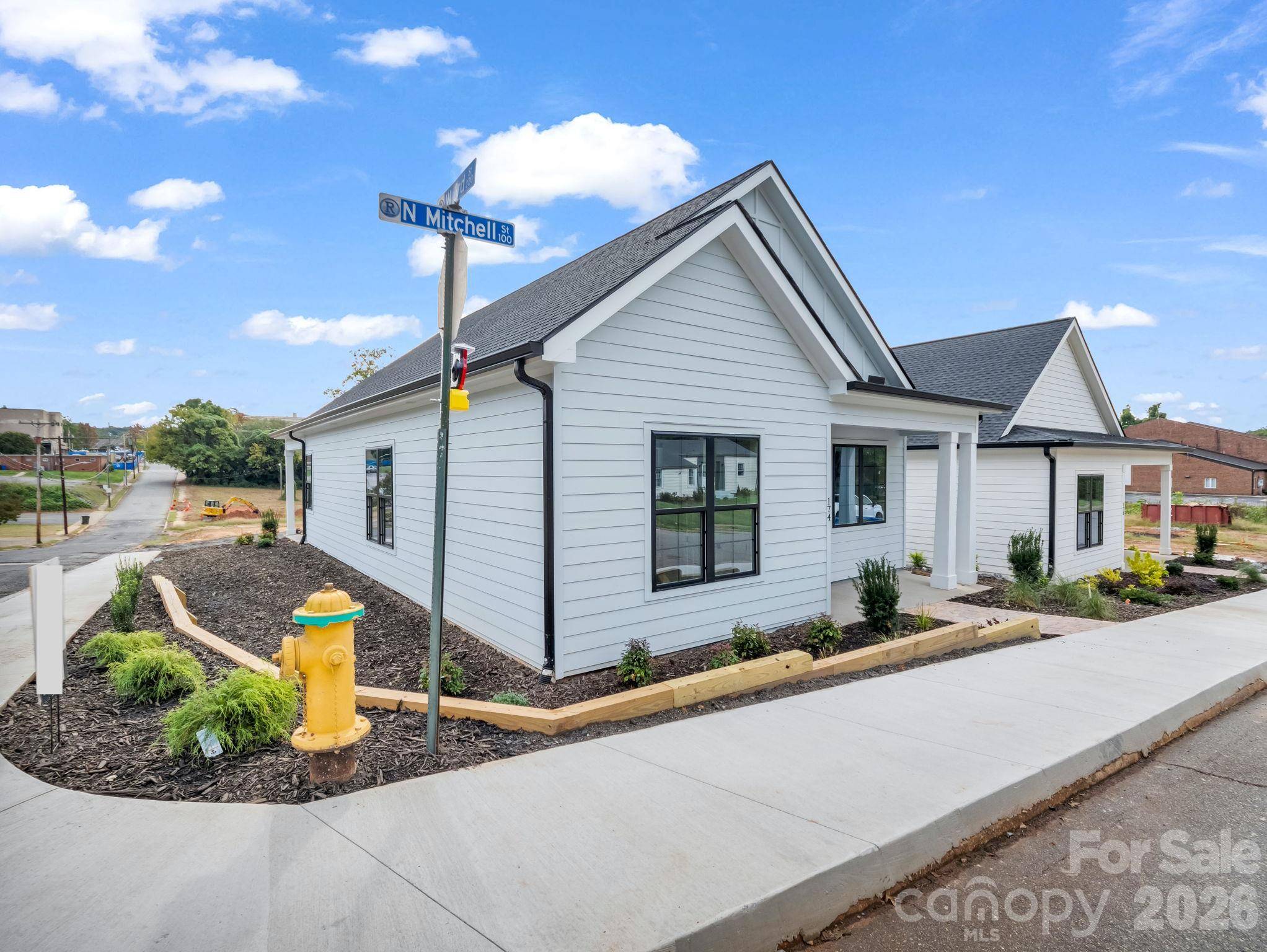 174 N Mitchell ST, Rutherfordton, NC 28139