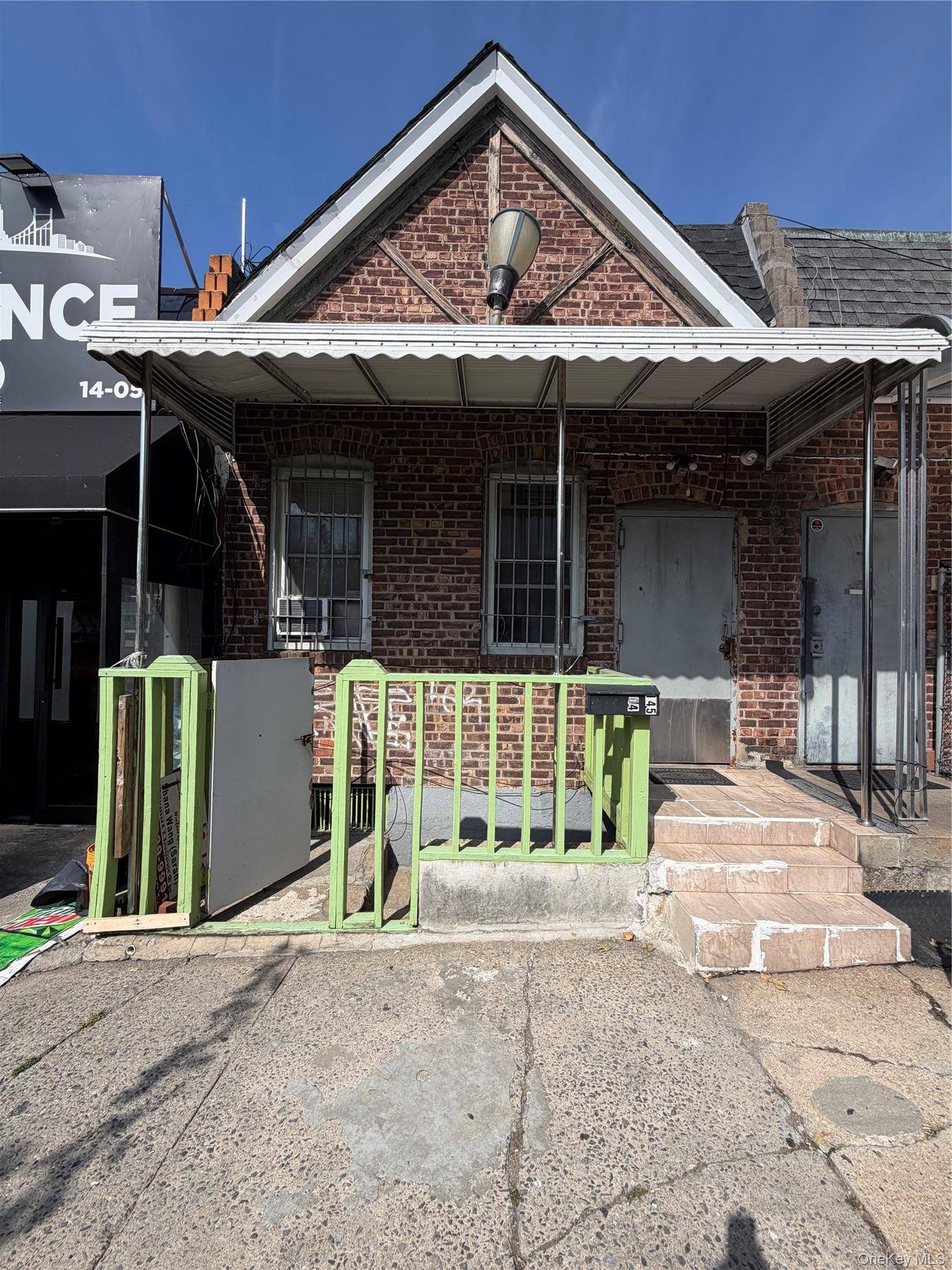 145-04 14th AVE, Whitestone, NY 11357