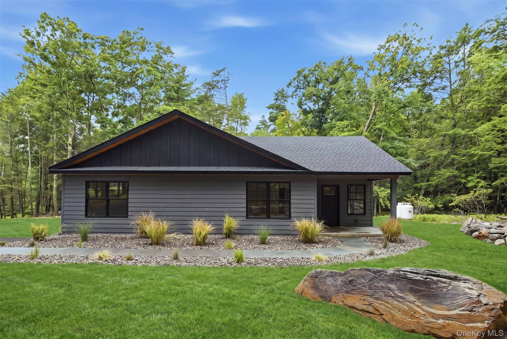 493 Samsonville RD, Kerhonkson, NY 12446