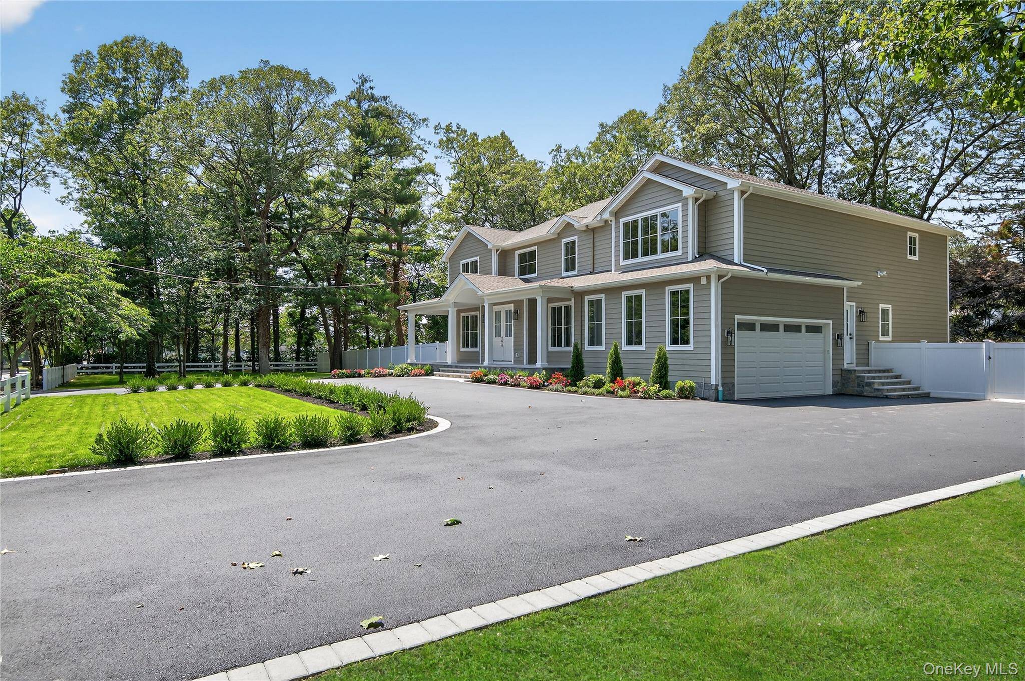 654 Caledonia RD, Dix Hills, NY 11746