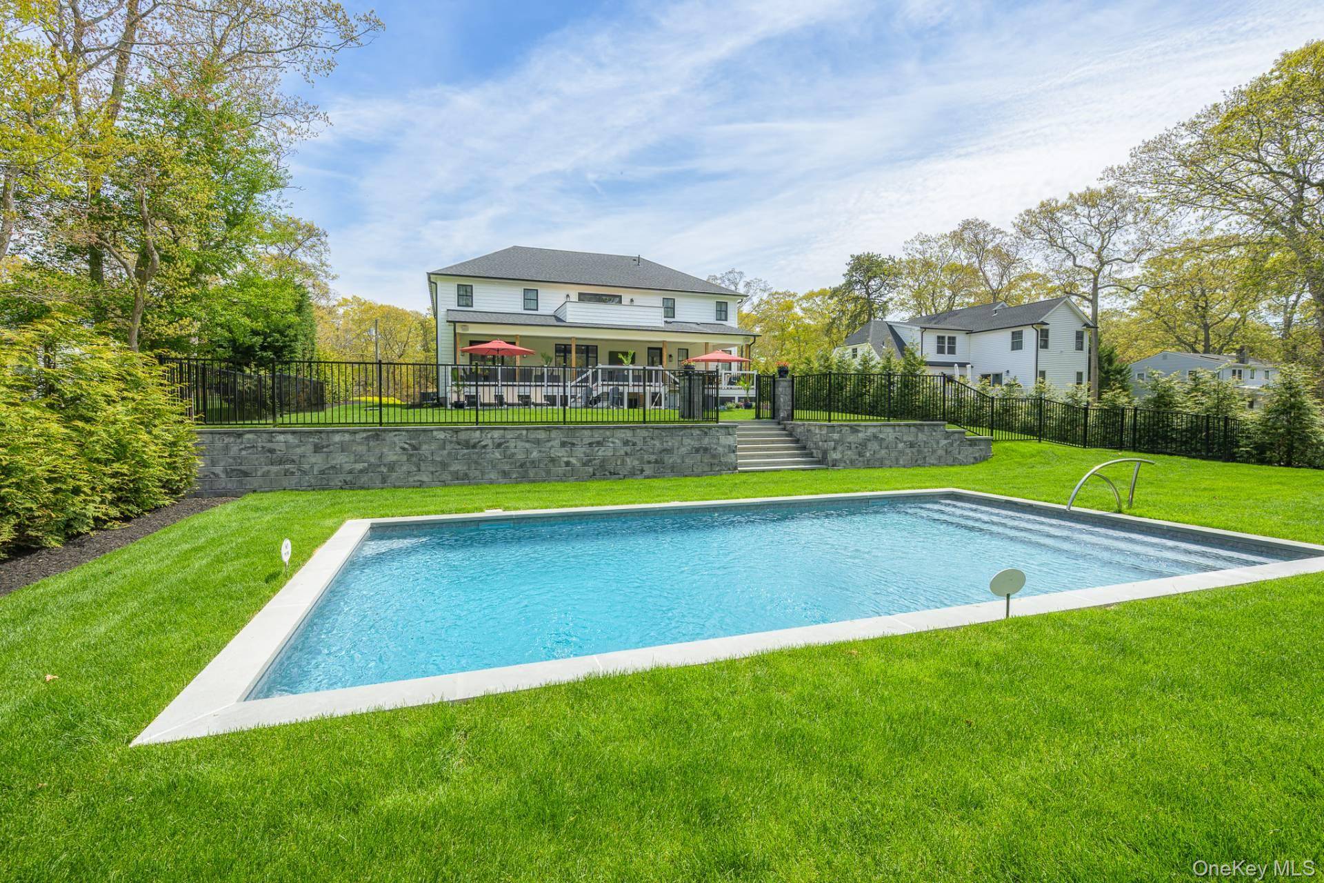 45 Columbine AVE, Hampton Bays, NY 11946
