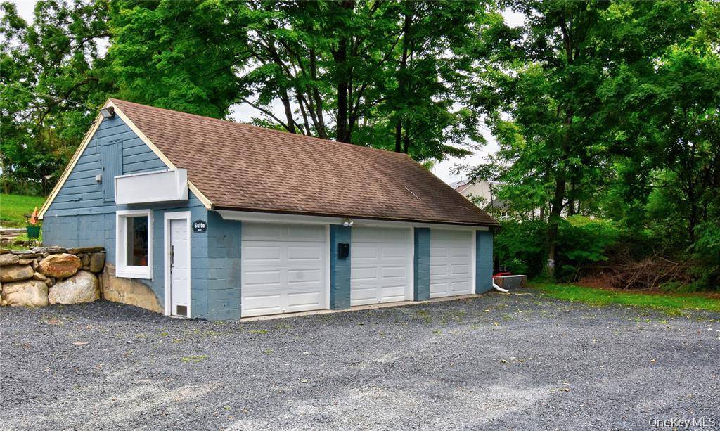 967 Little Britain RD, New Windsor, NY 12553