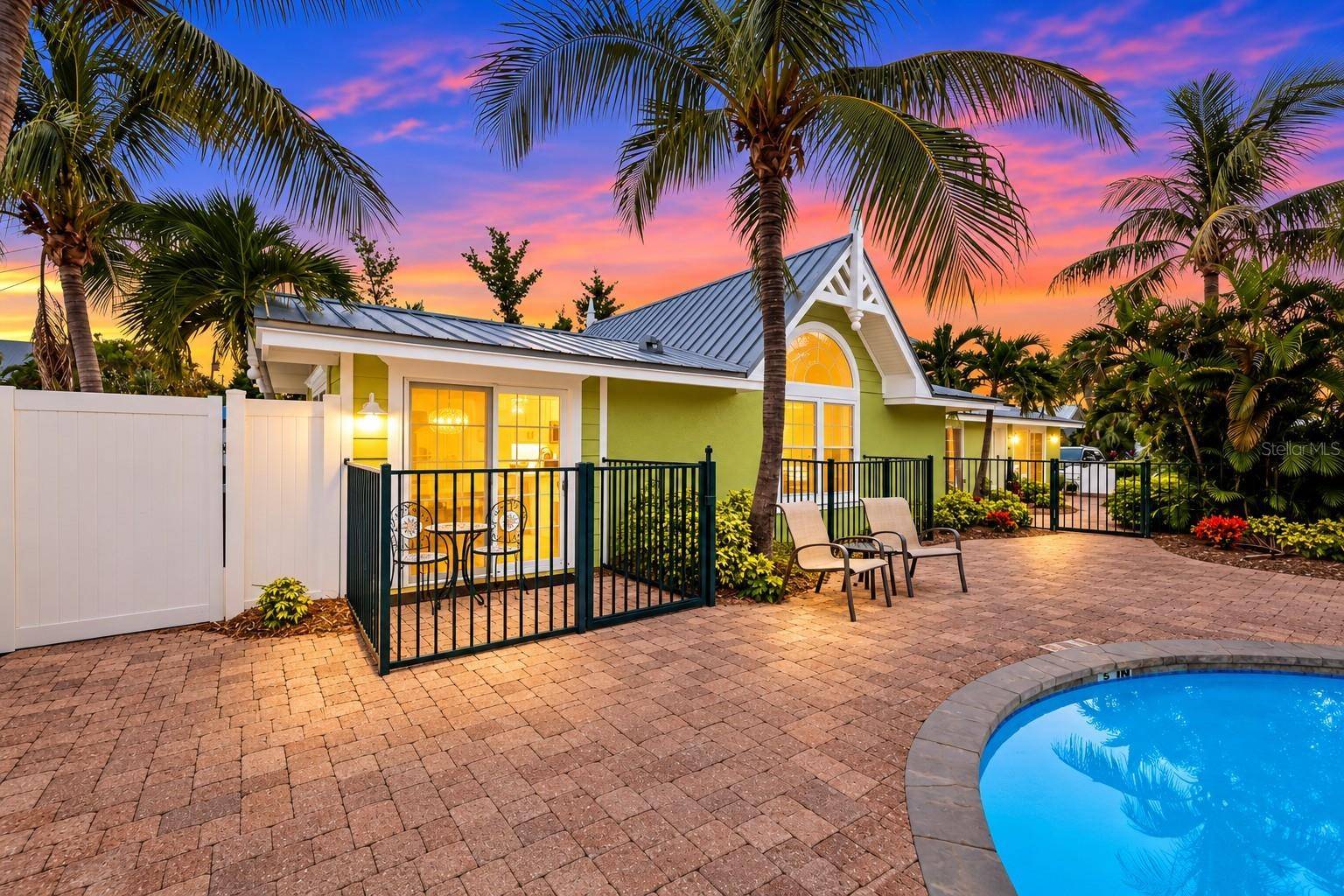 215 67TH ST #6, Holmes Beach, FL 34217