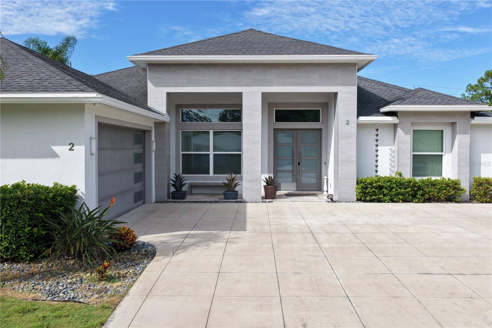 2 ROBIN PL, Palm Coast, FL 32164