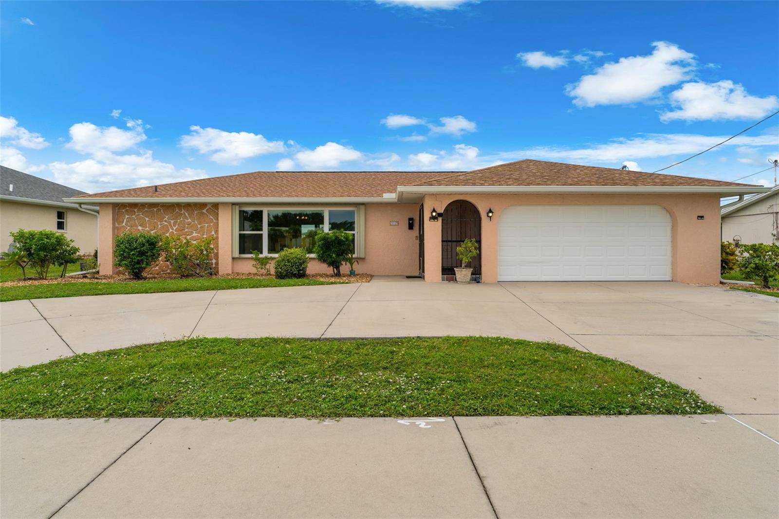 21129 EDGEWATER DR, Port Charlotte, FL 33952