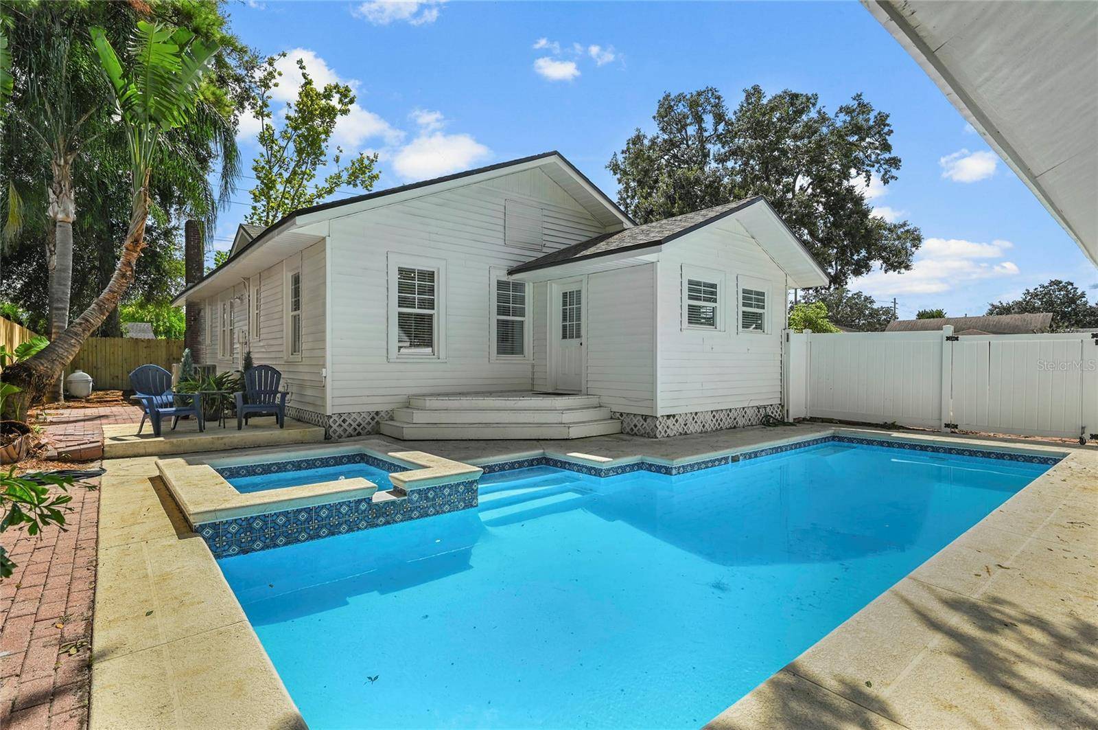 1 E PRINCETON ST, Orlando, FL 32804
