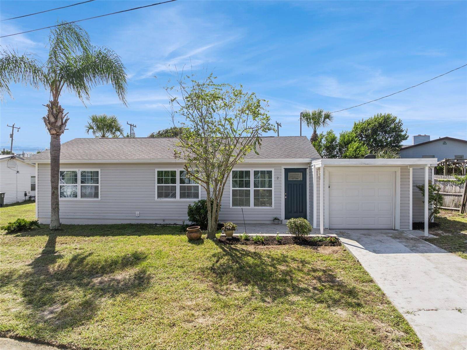 2 ROBBEN TER, Daytona Beach, FL 32118