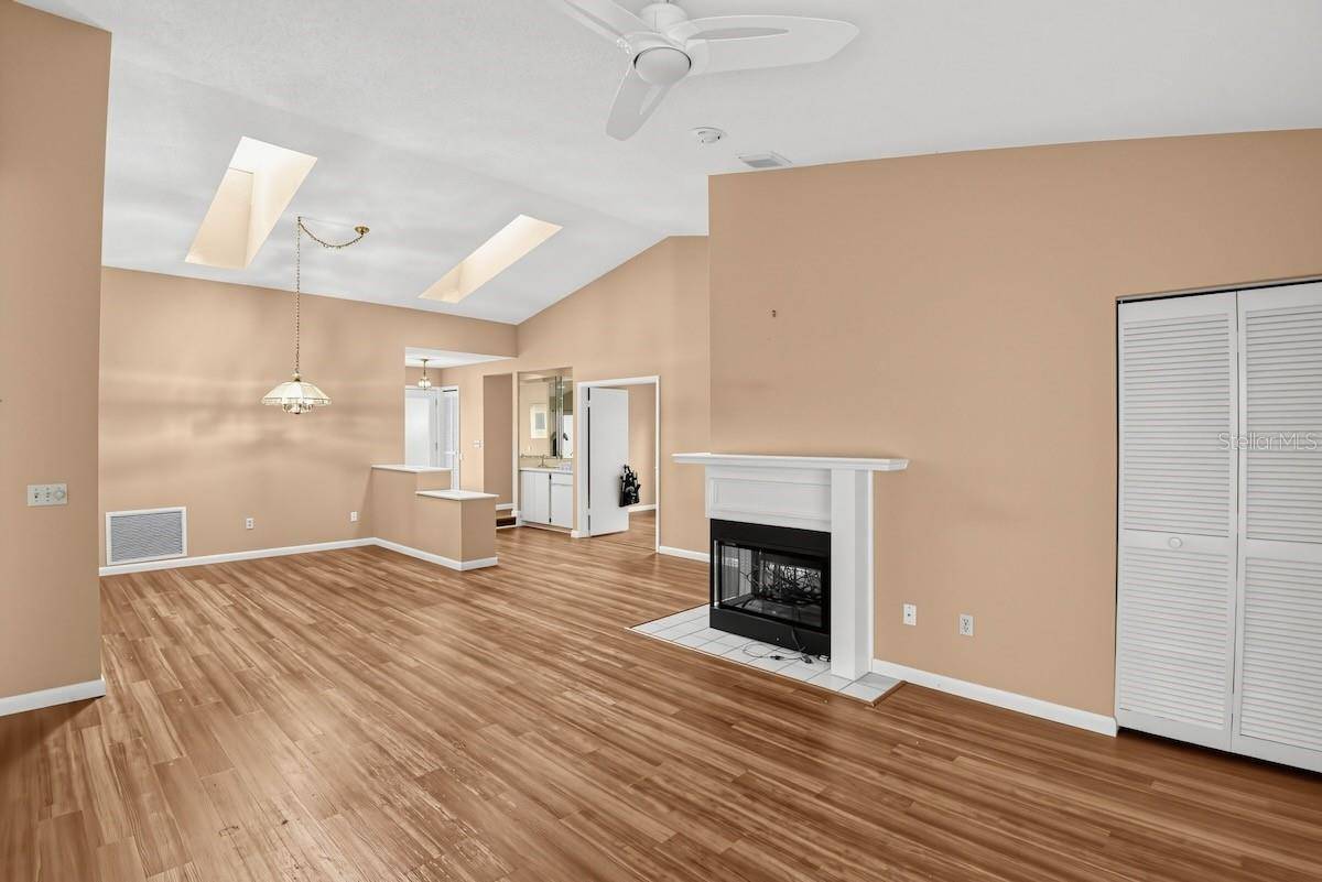 2006 TEAKWOOD LN, Port Orange, FL 32128