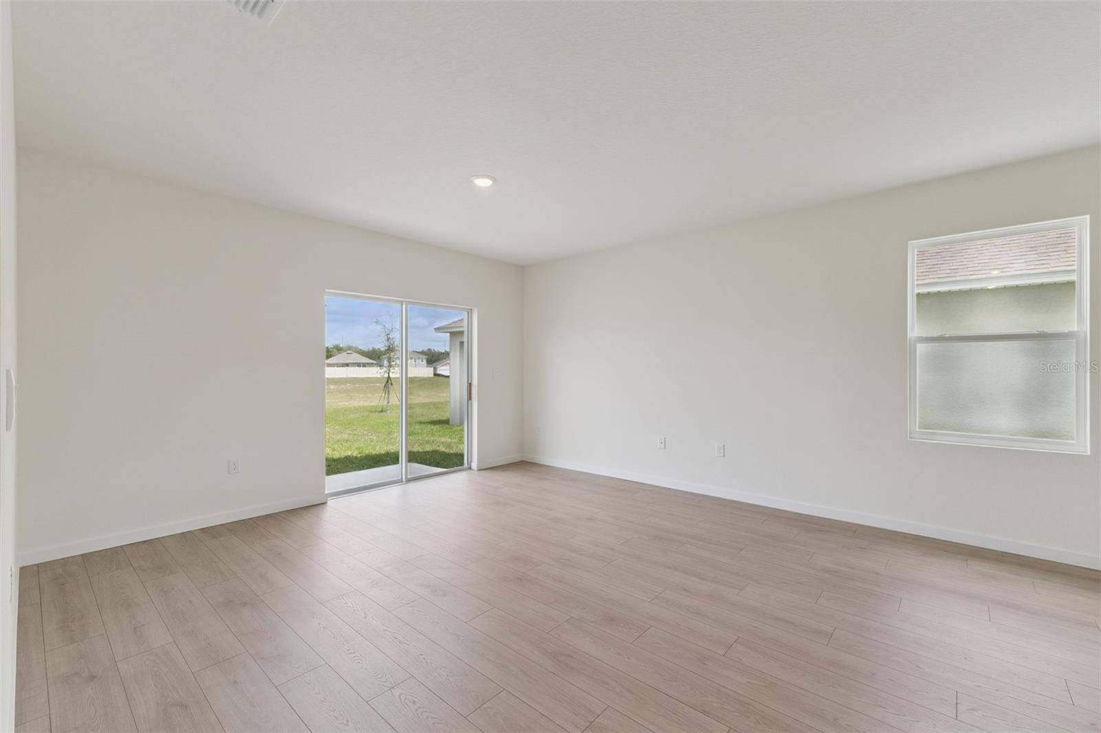 1339 GRAND FLORA LN, Sanford, FL 32773