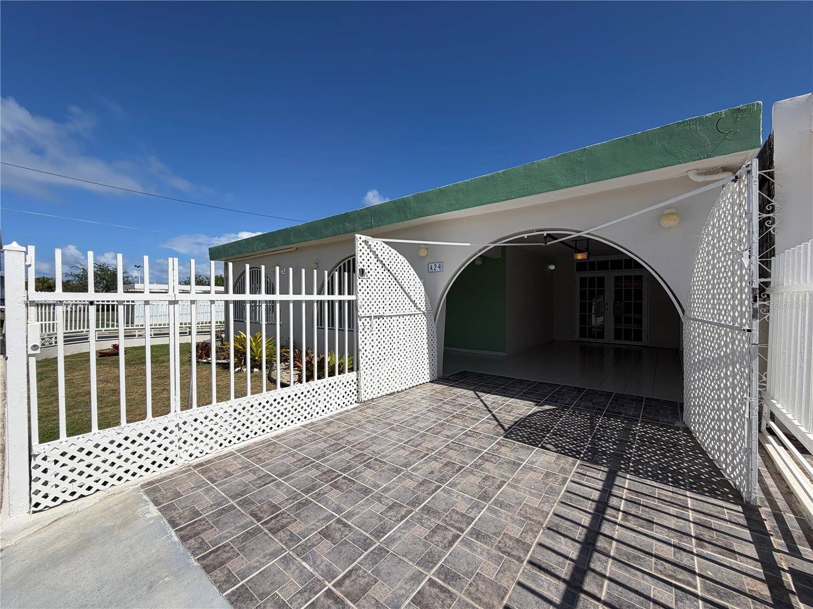 A-24 Calle 4 URB. EXTENSION SANTA ISIDRA I, Fajardo, PR 00738