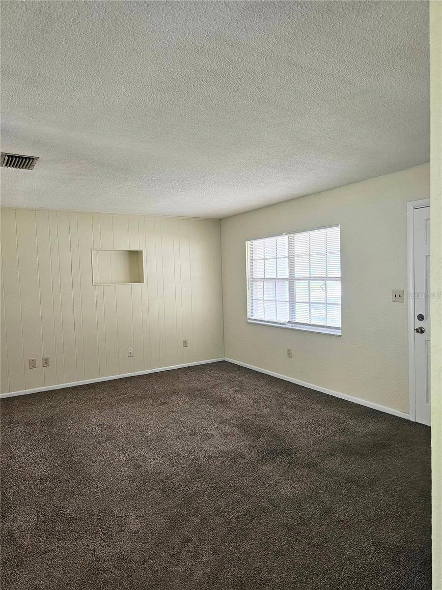 2341 VIRGINIA DR, Kissimmee, FL 34741