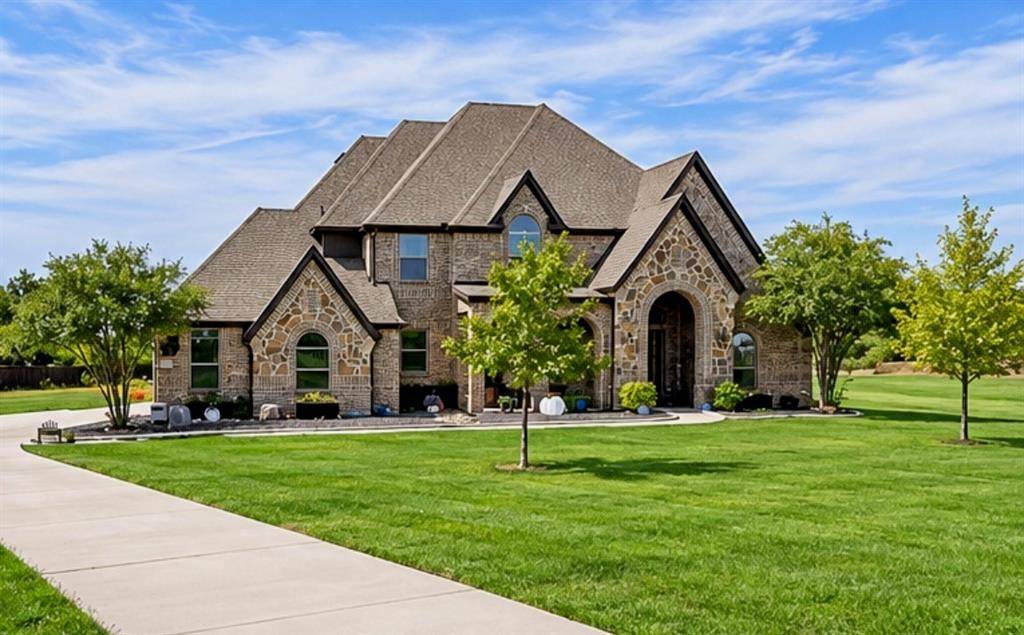 4111 Roberts Lane, Midlothian, TX 76065
