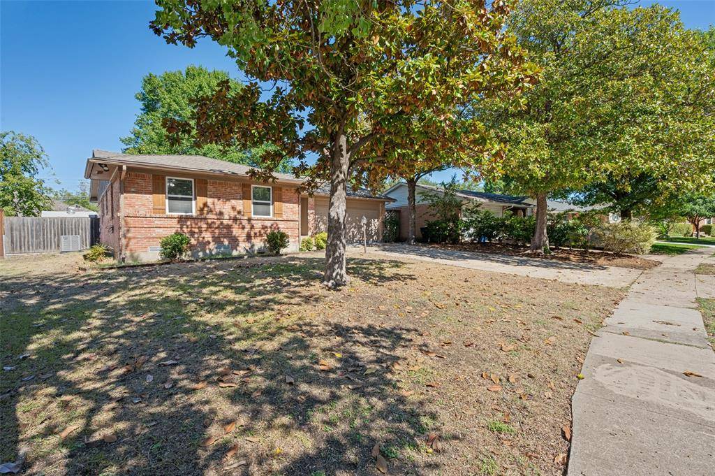 8819 Graywood Drive, Dallas, TX 75243