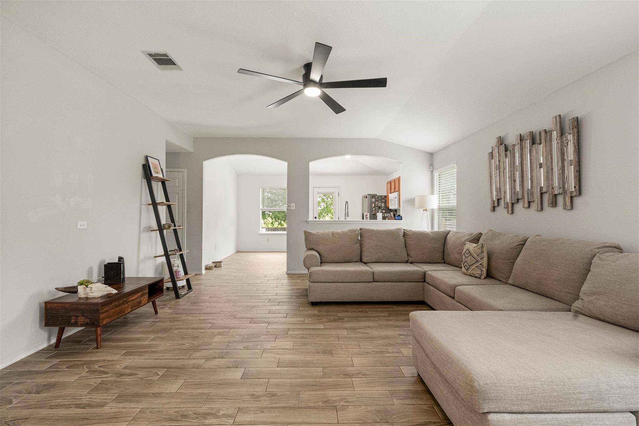 340 Feathergrass DR, Buda, TX 78610