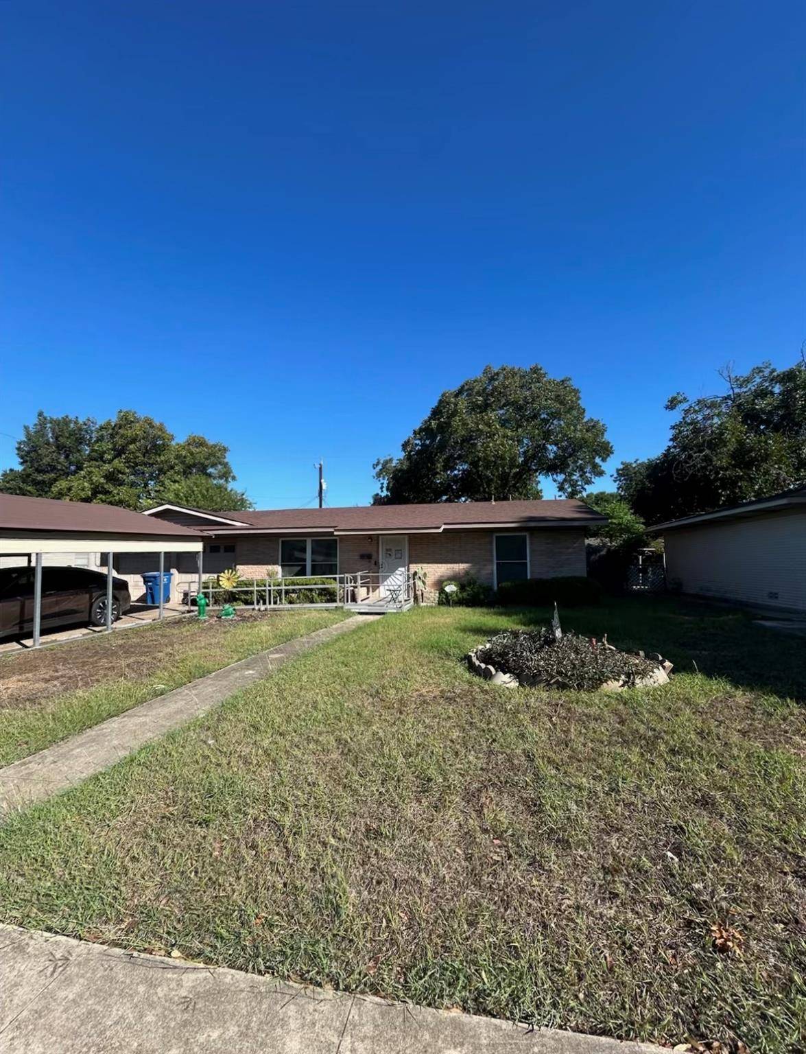 4923 Stoneleigh DR, San Antonio, TX 78220