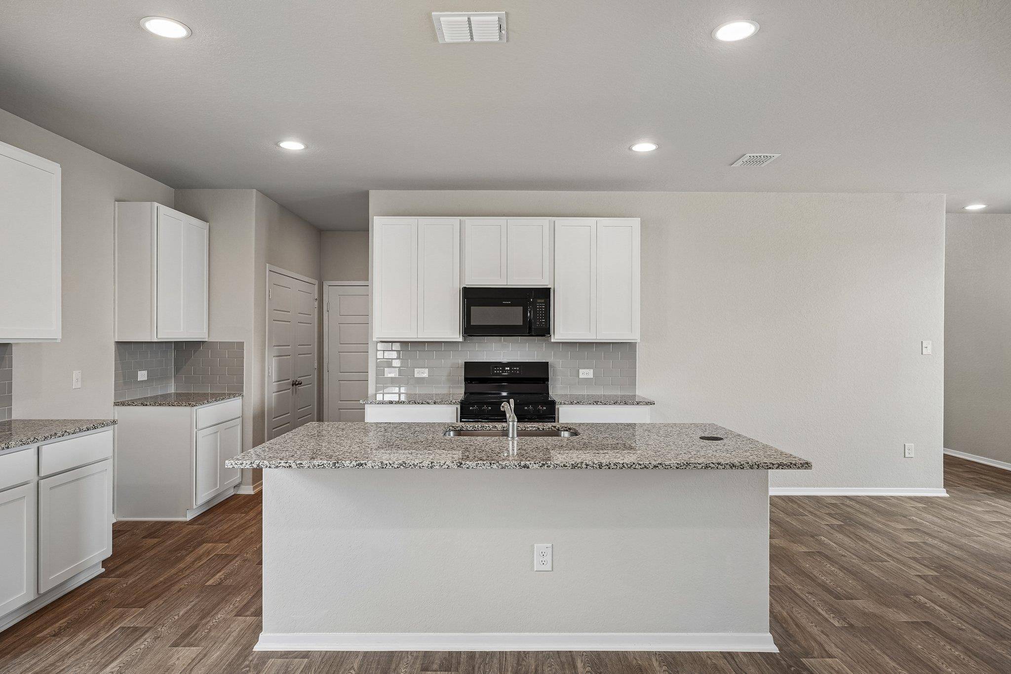 2455 Rambo DR, San Antonio, TX 78224