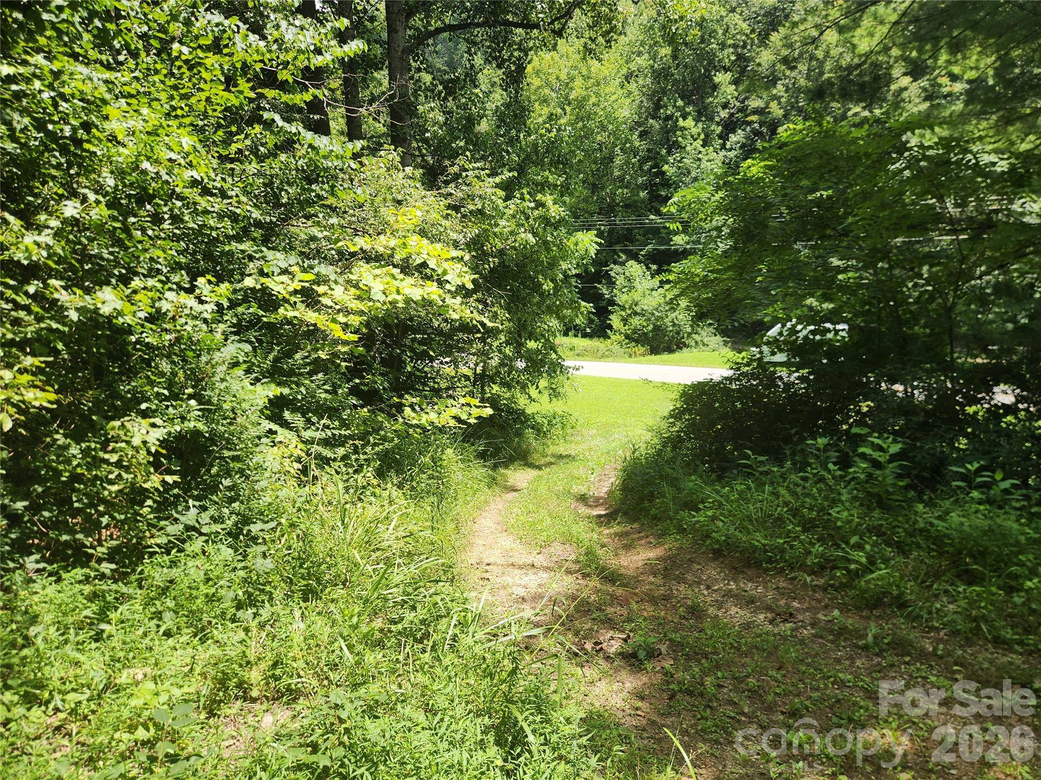 2003 Zacks Fork RD, Lenoir, NC 28645