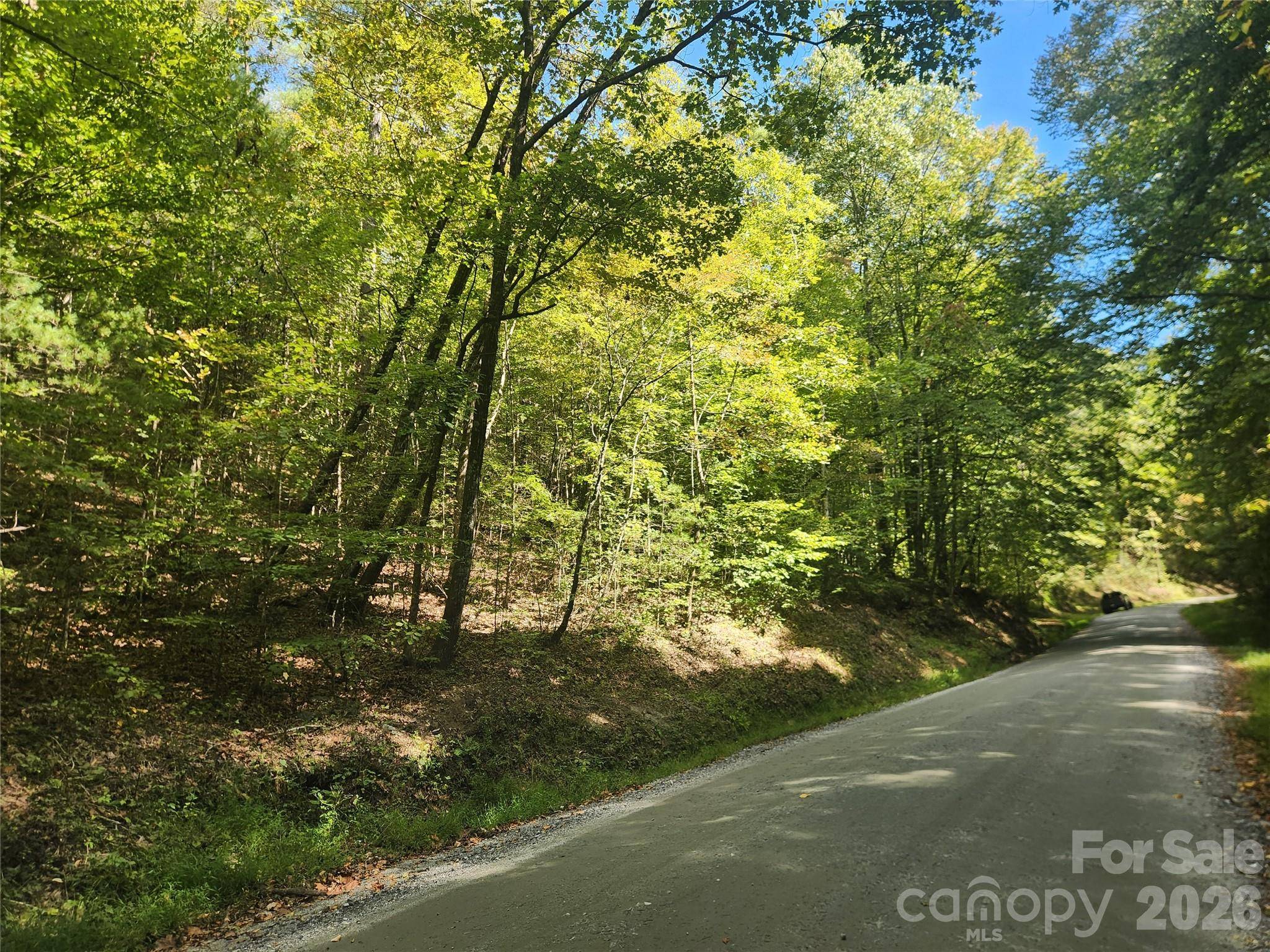 2500 Playmore Beach RD, Lenoir, NC 28645