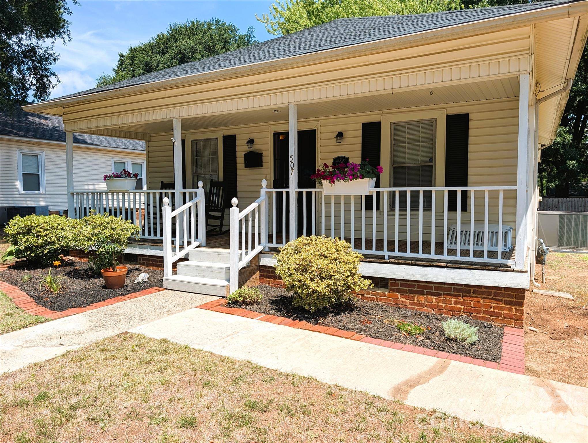 507 E 10th ST, Kannapolis, NC 28083