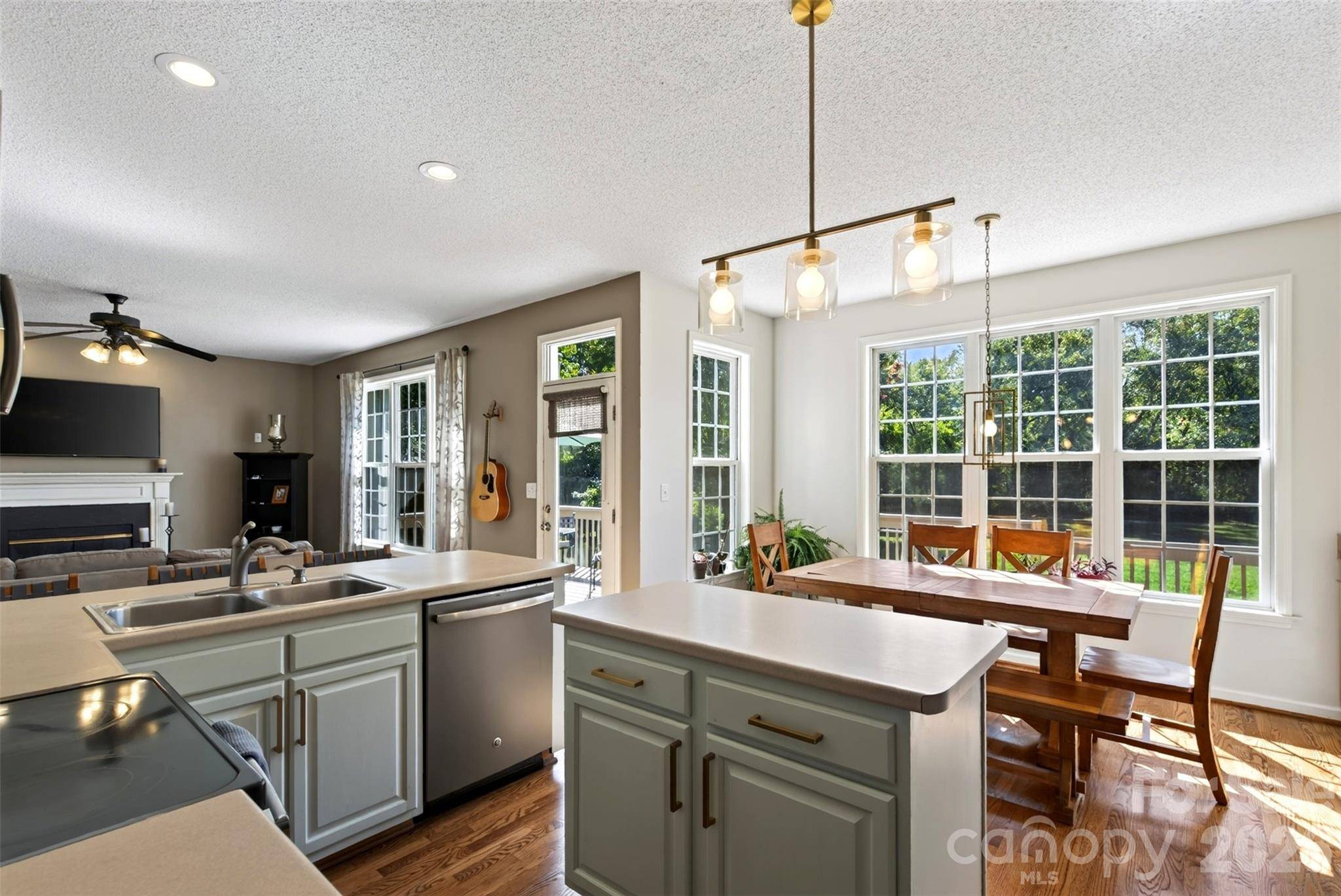 394 English Oak RD, Fletcher, NC 28732