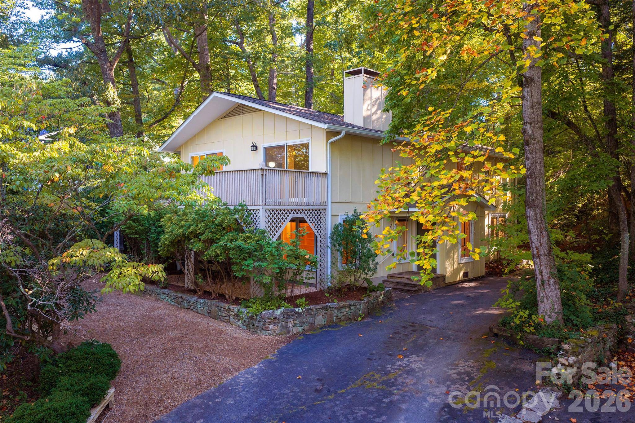 112 Rhododendron AVE, Black Mountain, NC 28711