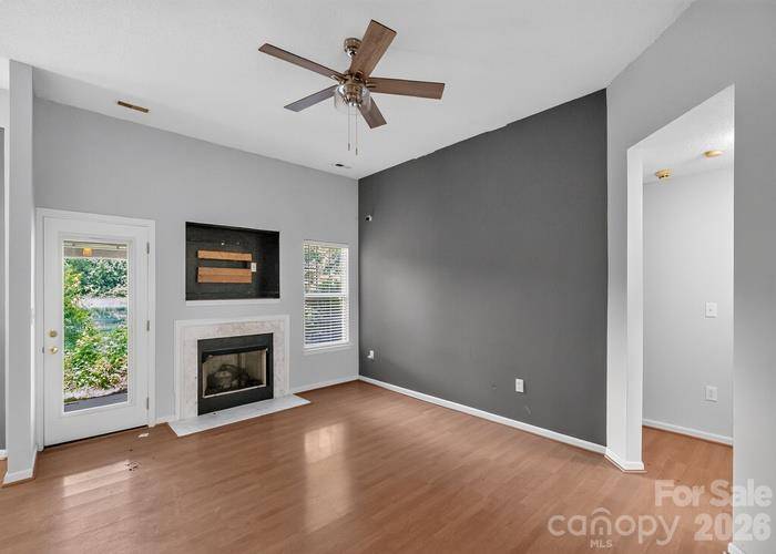 1021 Stinson Glen LN, Charlotte, NC 28214