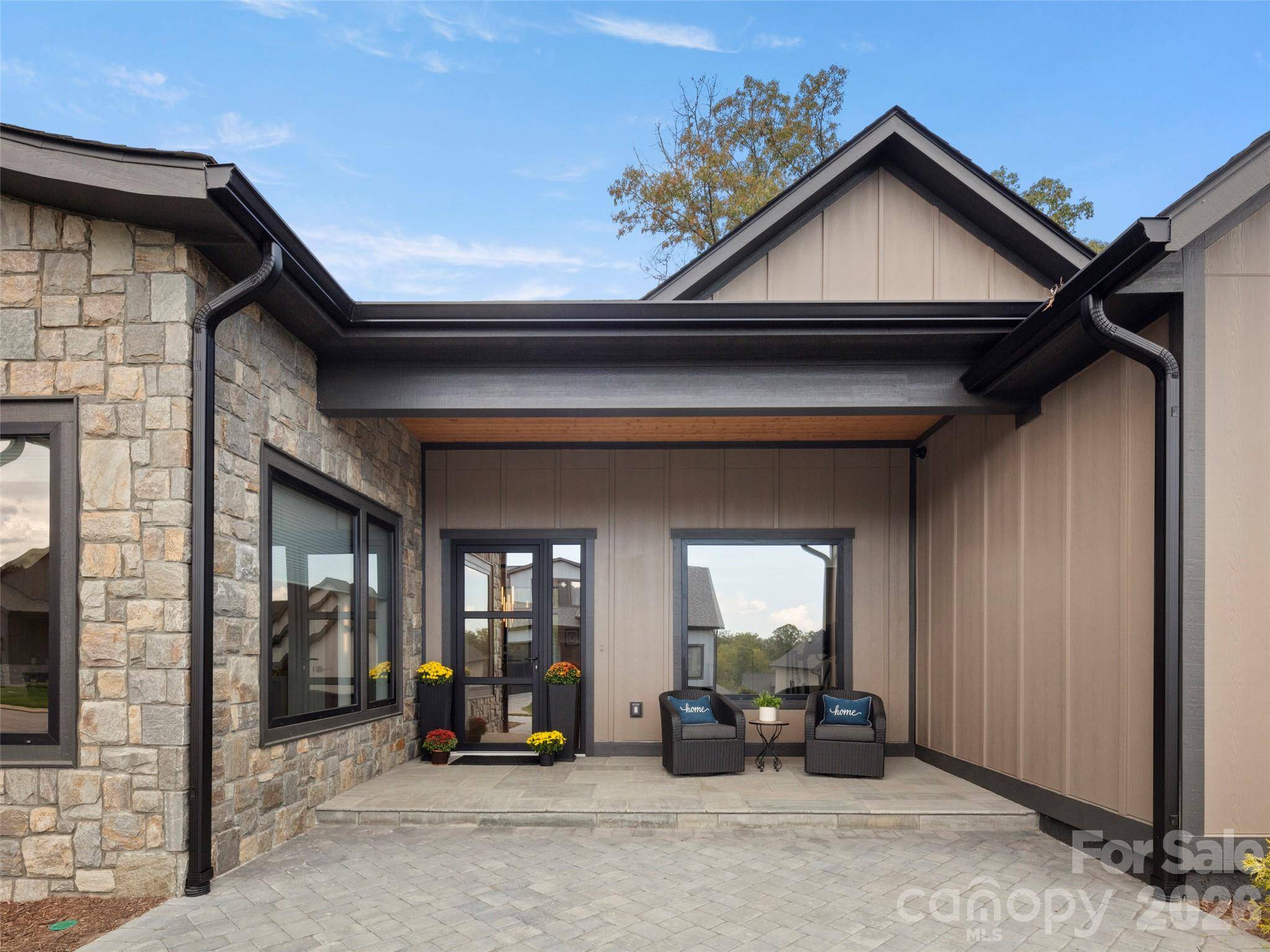 415 Big Hill DR, Arden, NC 28704
