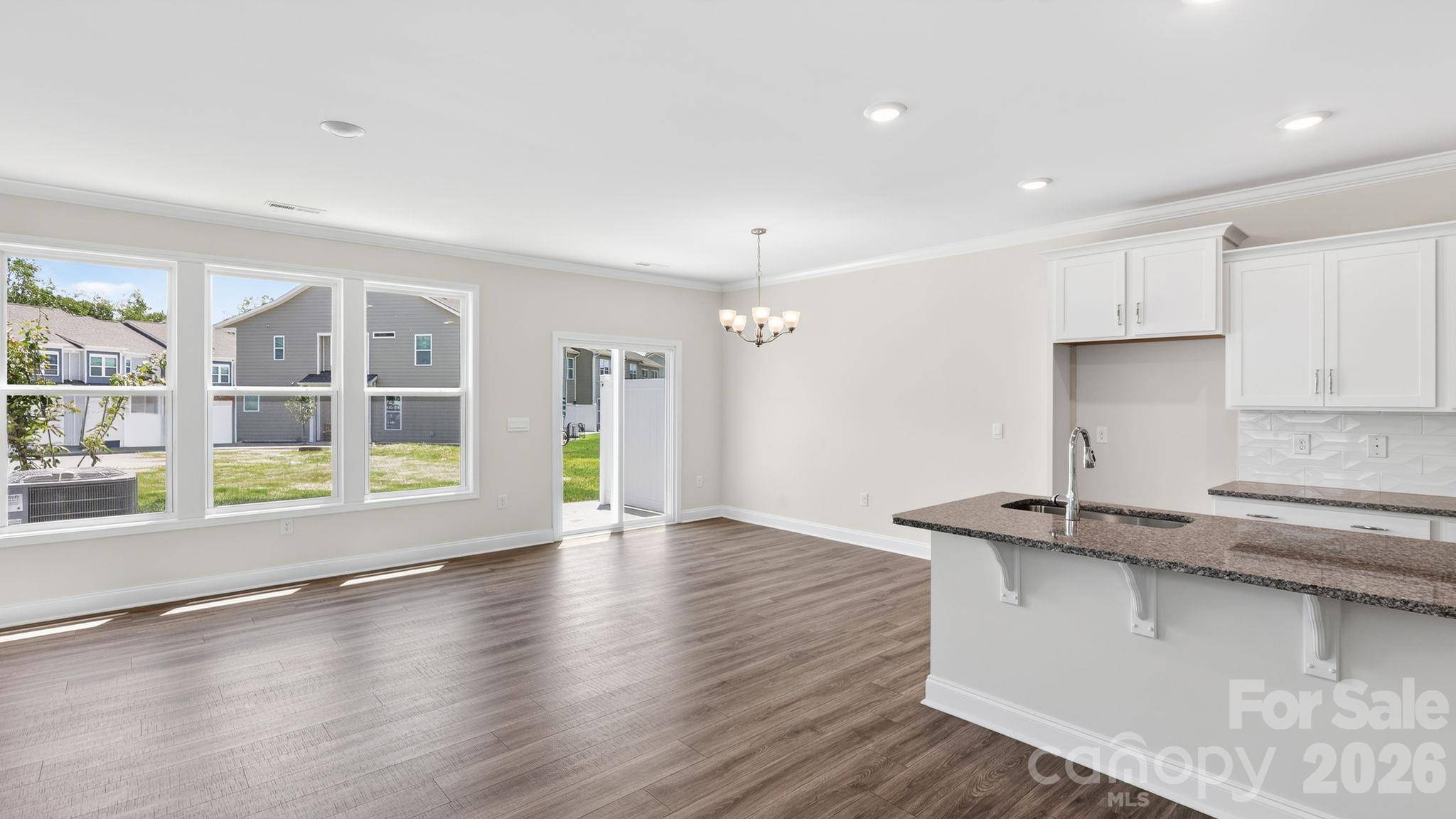 57 Creekview RD, Hendersonville, NC 28792