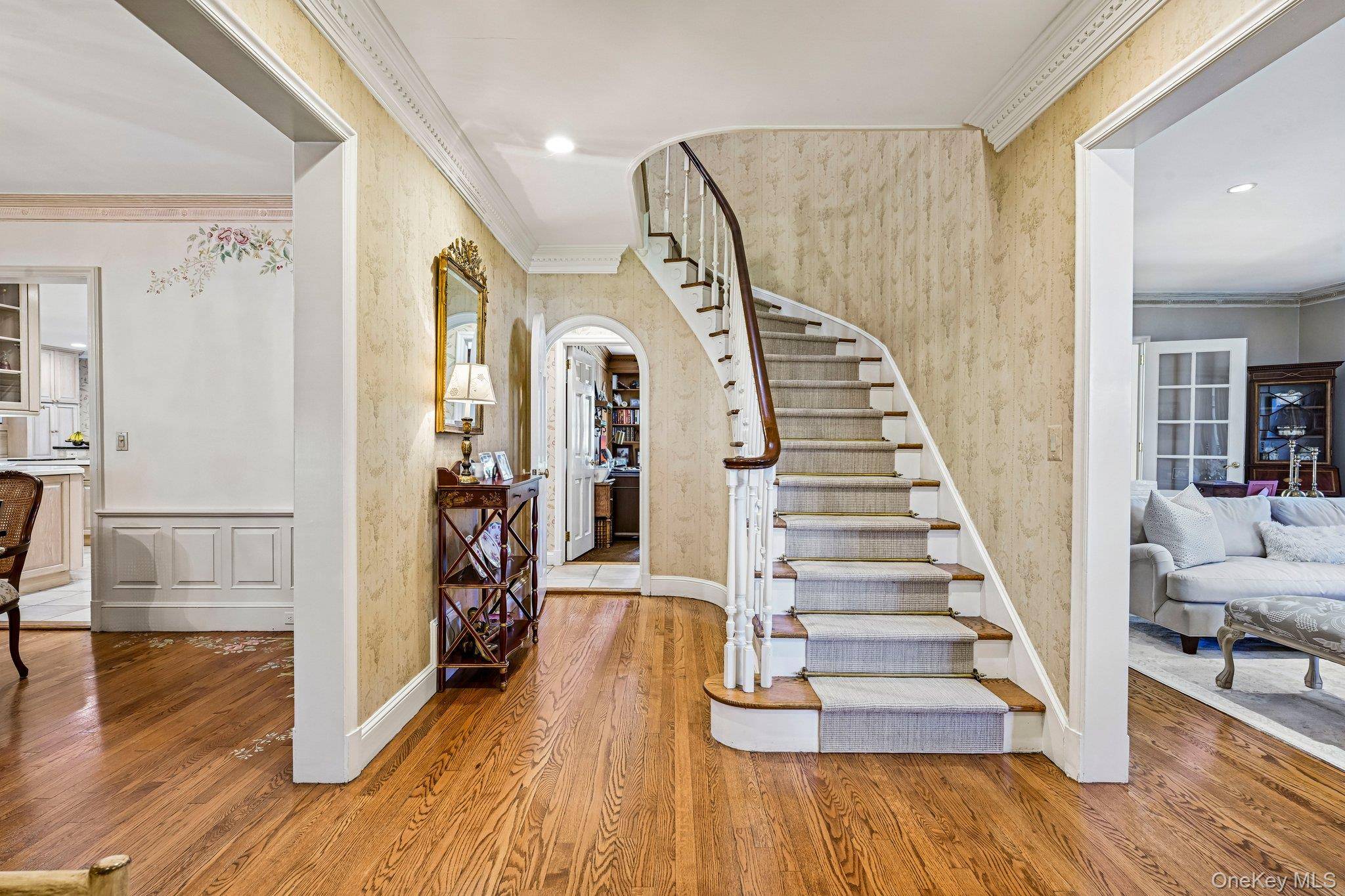 238 Cedar AVE, Hewlett Bay Park, NY 11557