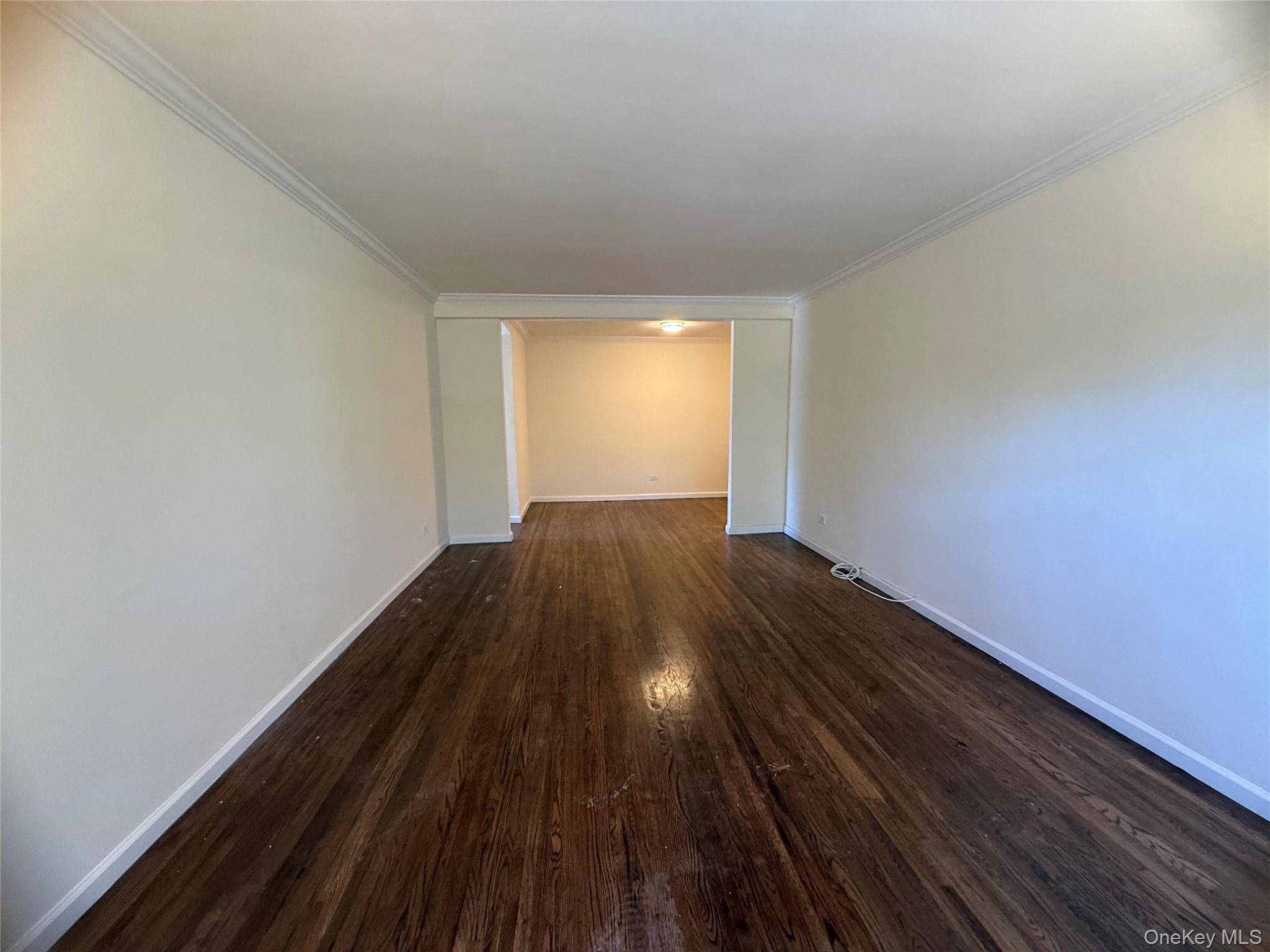 212-12 73rd AVE #4B, Oakland Gardens, NY 11364