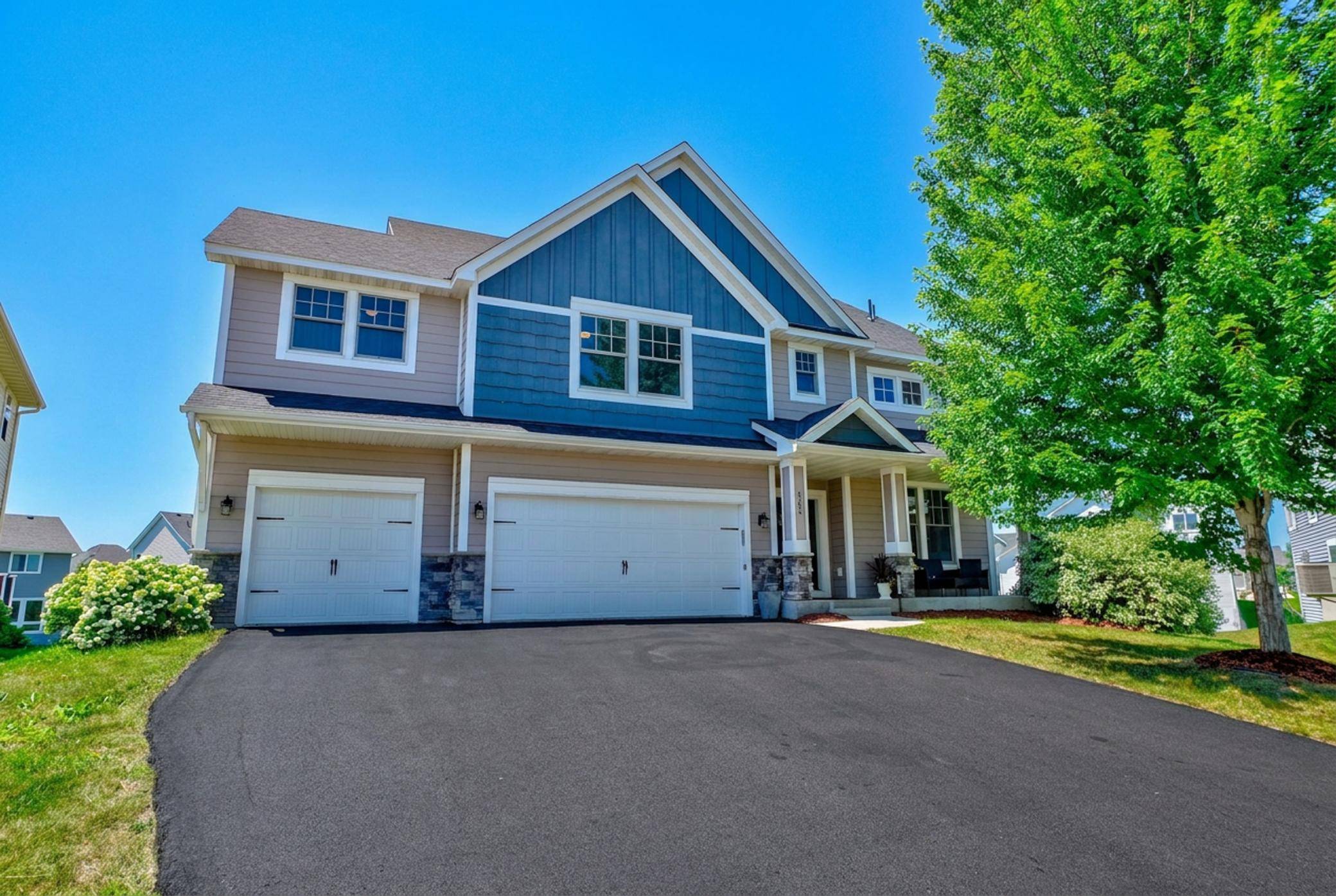 5204 Porchlight Bay, Woodbury, MN 55129