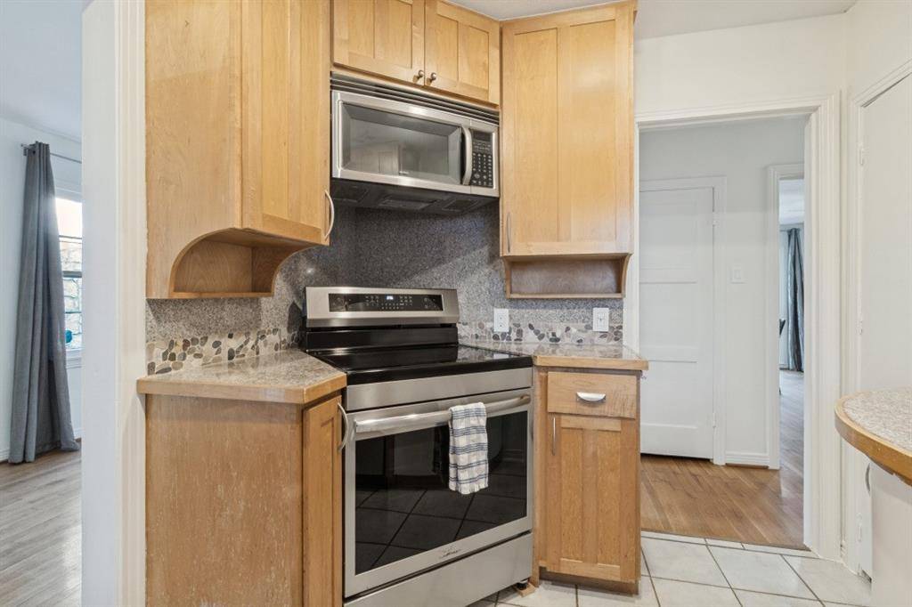 6815 E Grand Avenue, Dallas, TX 75223