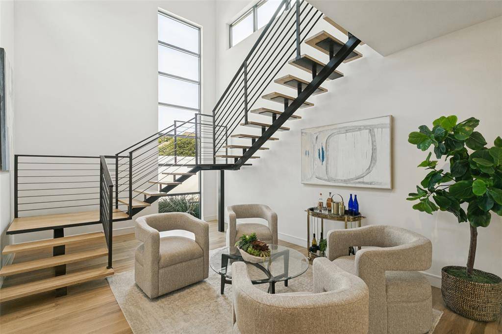 7514 Midbury Drive, Dallas, TX 75230