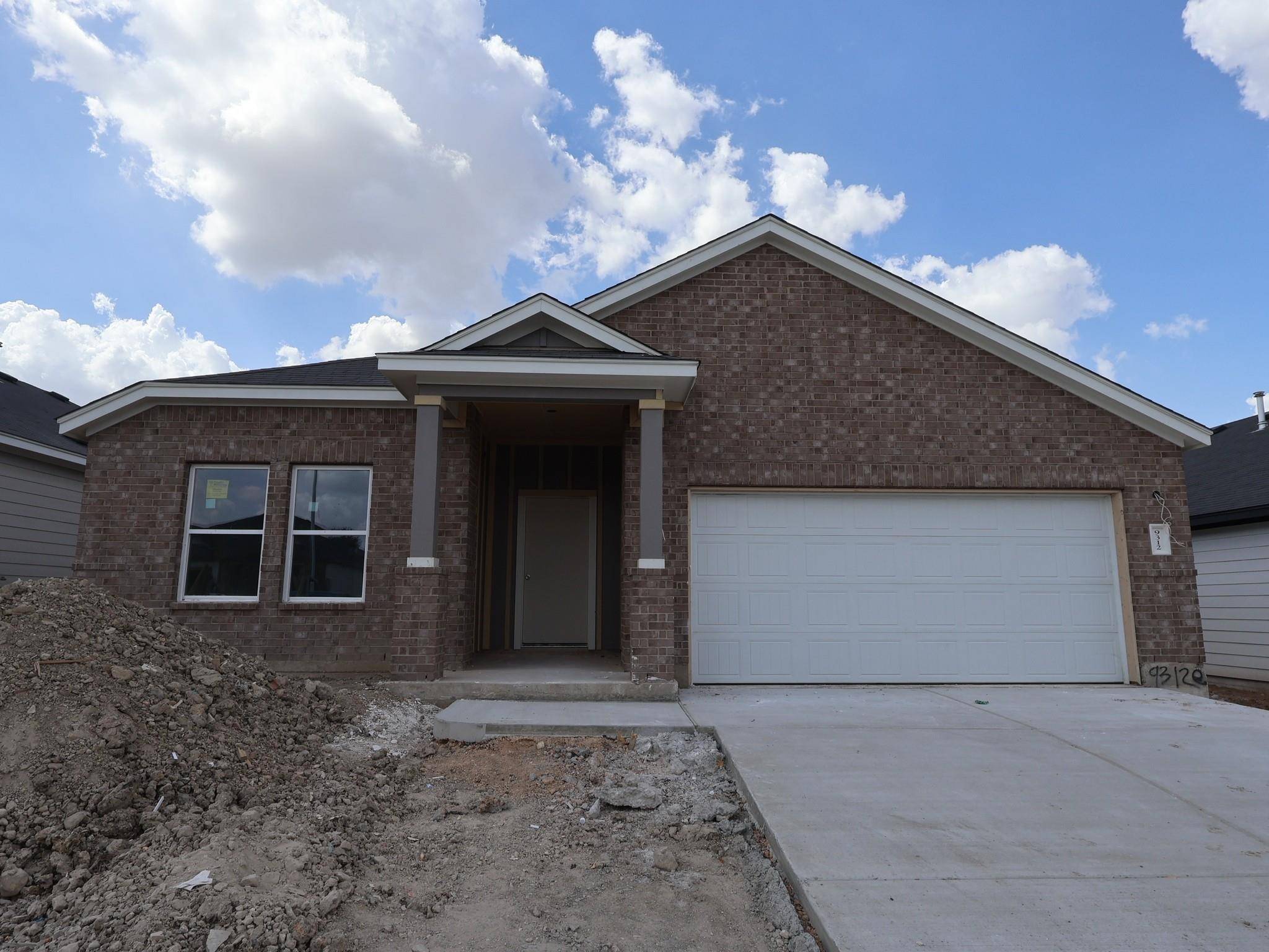 9312 Furman DR, Austin, TX 78747