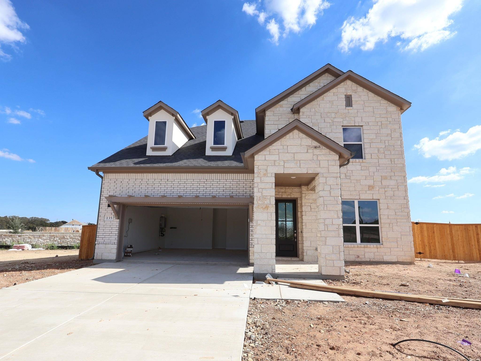 135 Pinky Varner CT, Buda, TX 78610