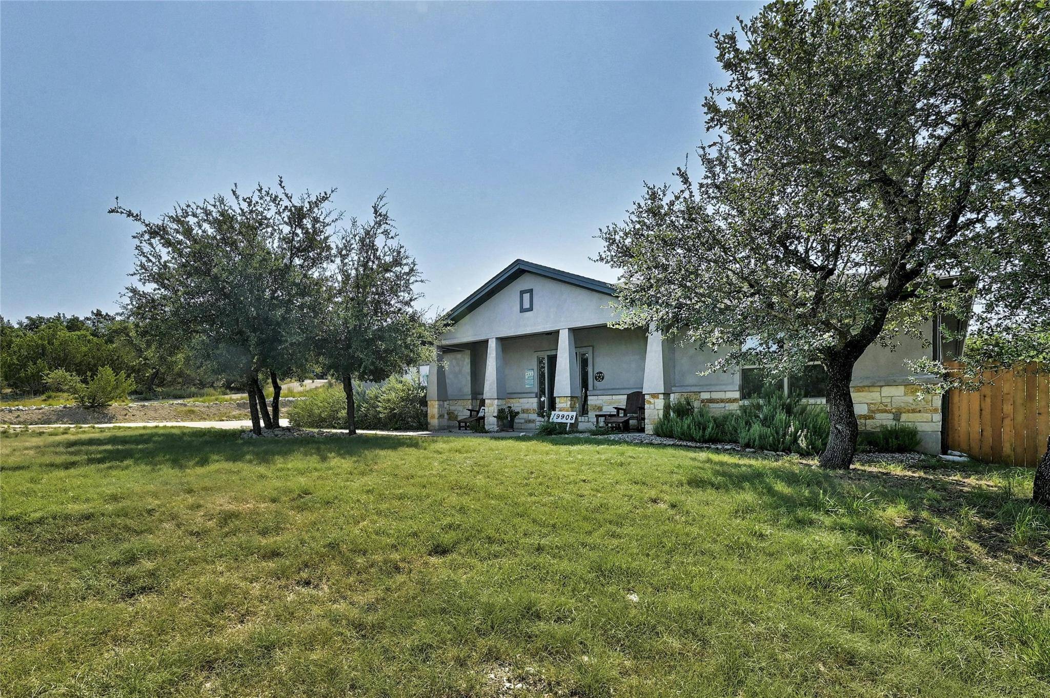 Address not disclosed, Lago Vista, TX 78645