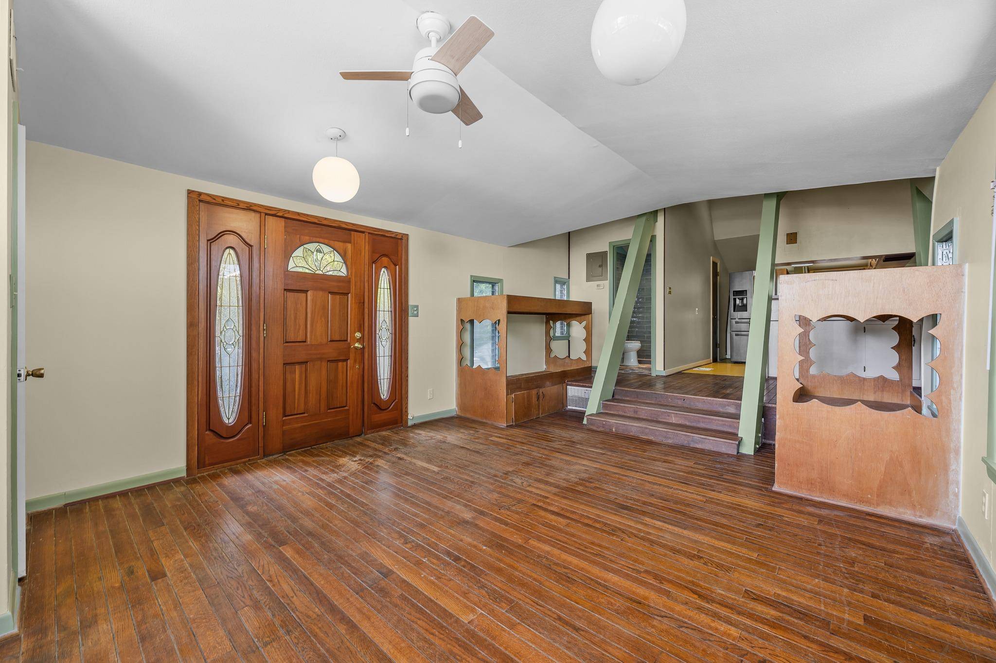 301 Yonder DR, Spicewood, TX 78669