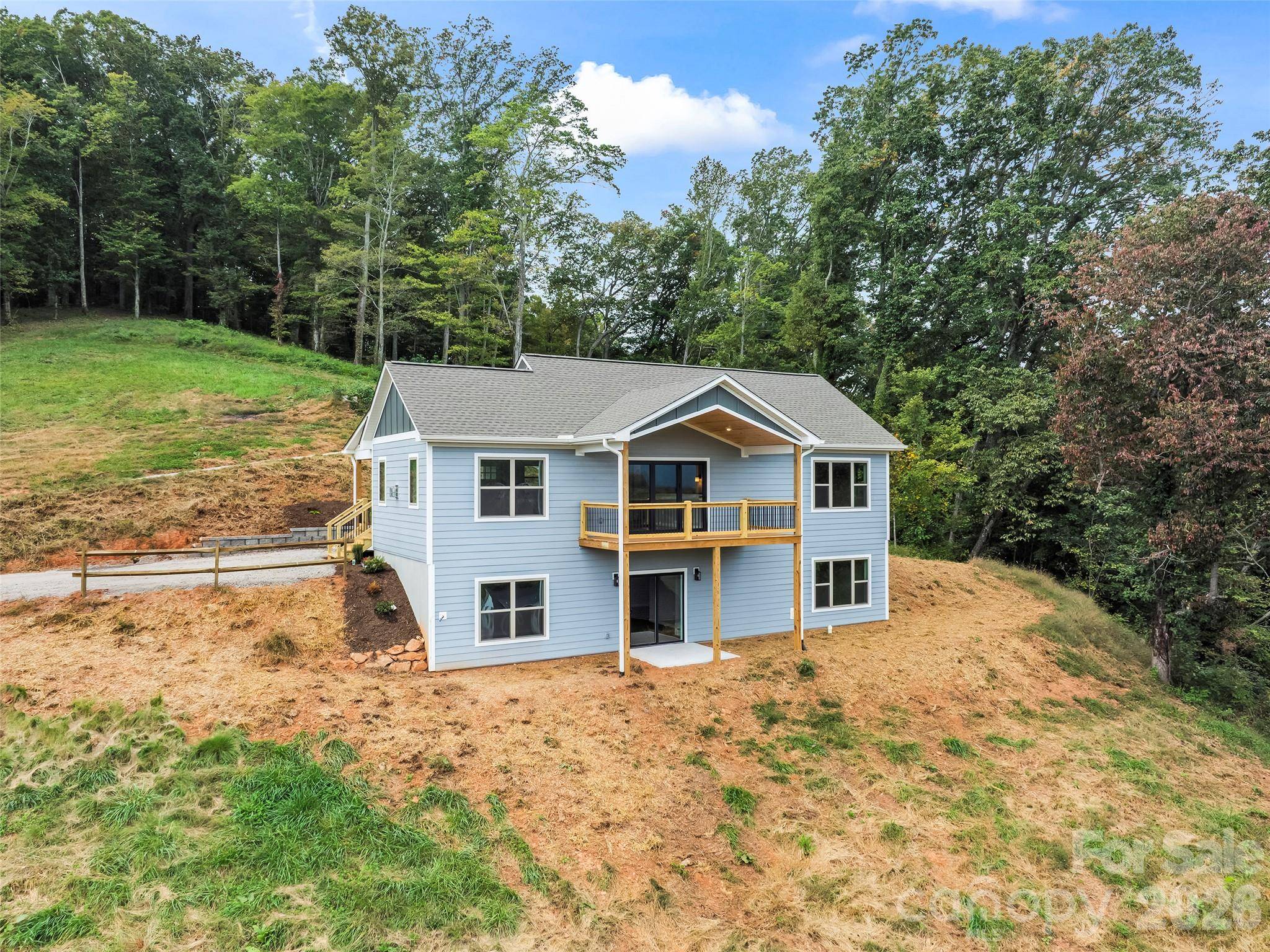 210 Aster Ridge DR, Waynesville, NC 28786
