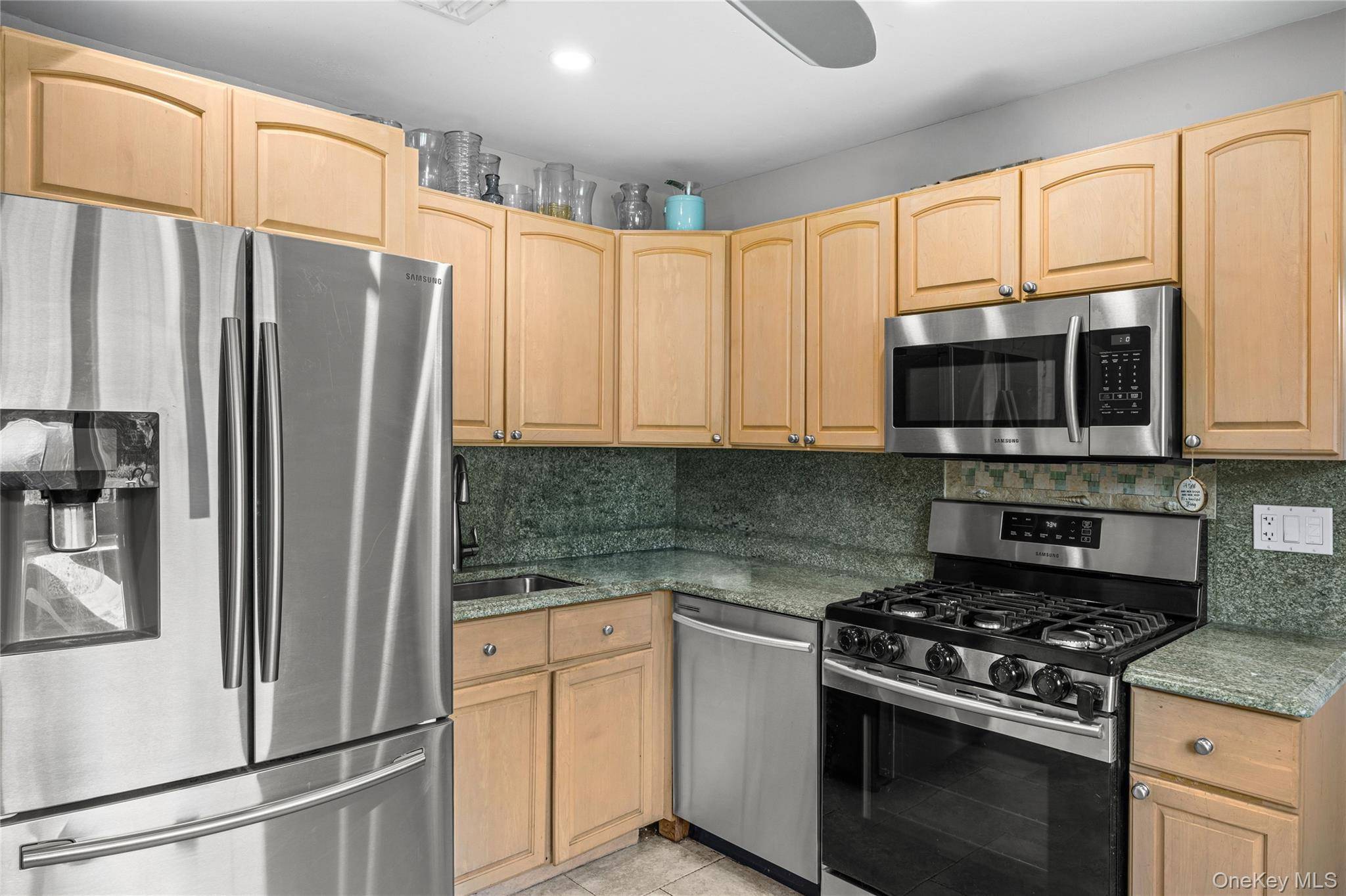 78 Circle DR, Patchogue, NY 11772